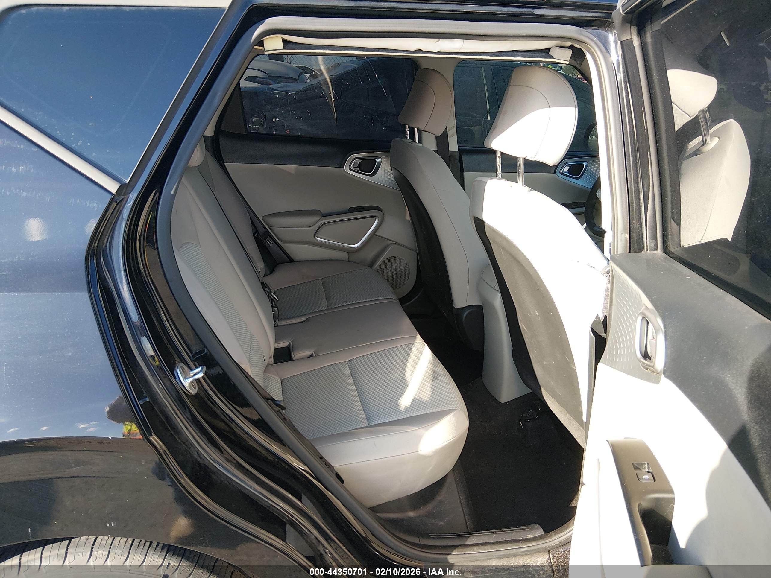 KIA SOUL image 8