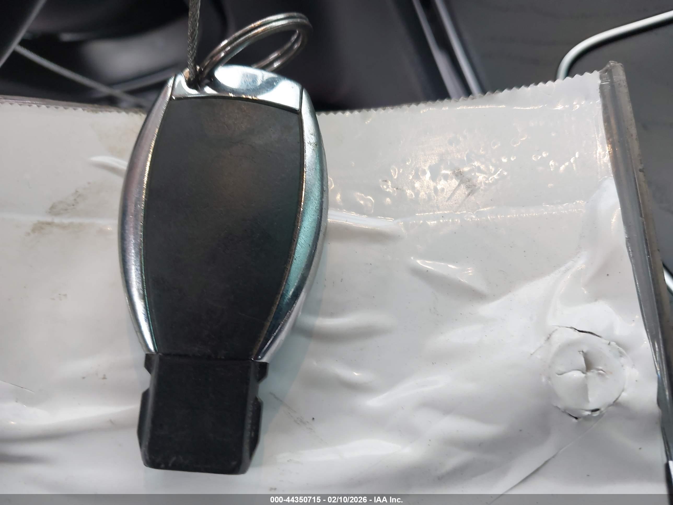 MERCEDES-BENZ C image 11