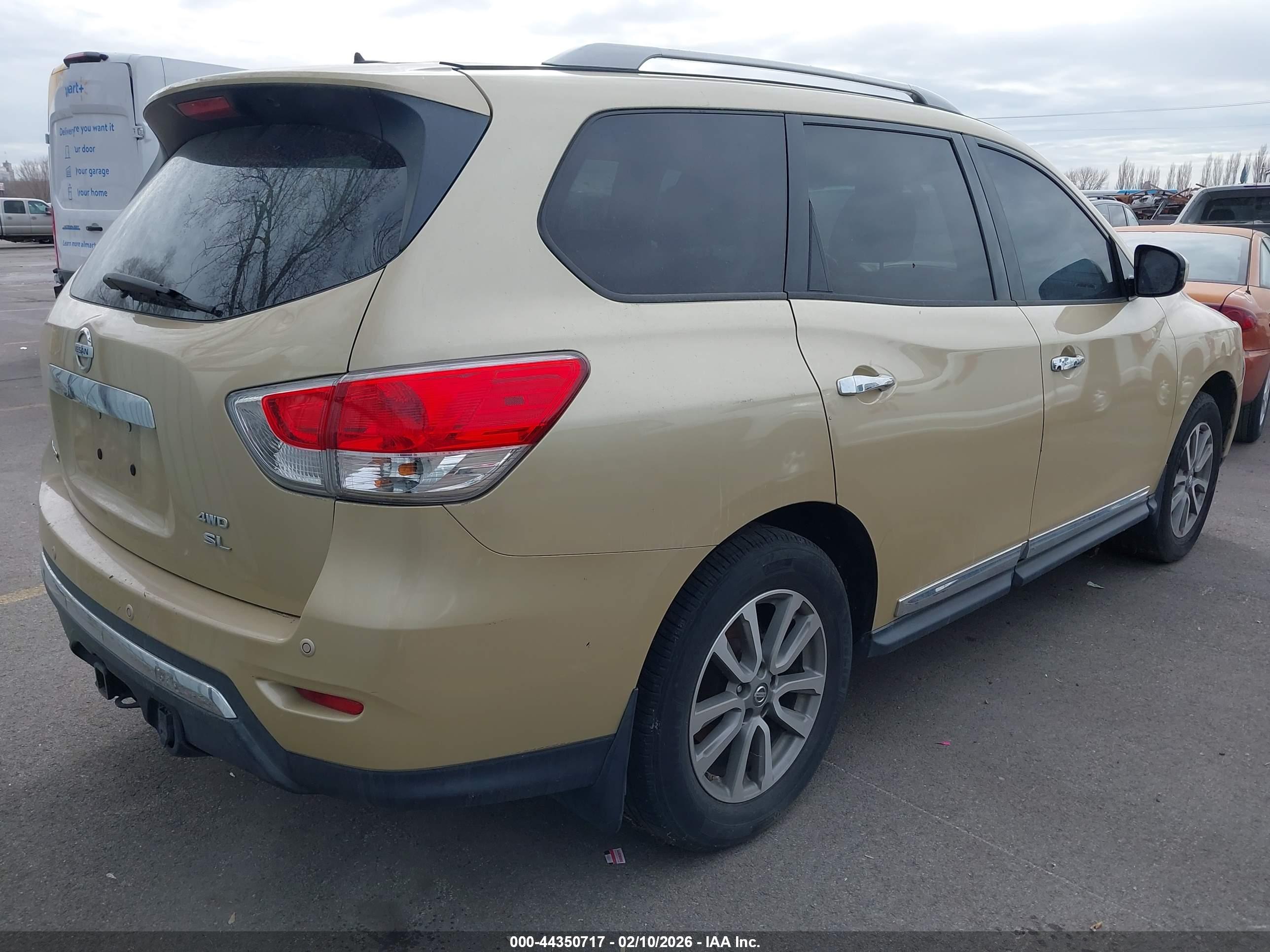 NISSAN PATHFINDER image 4