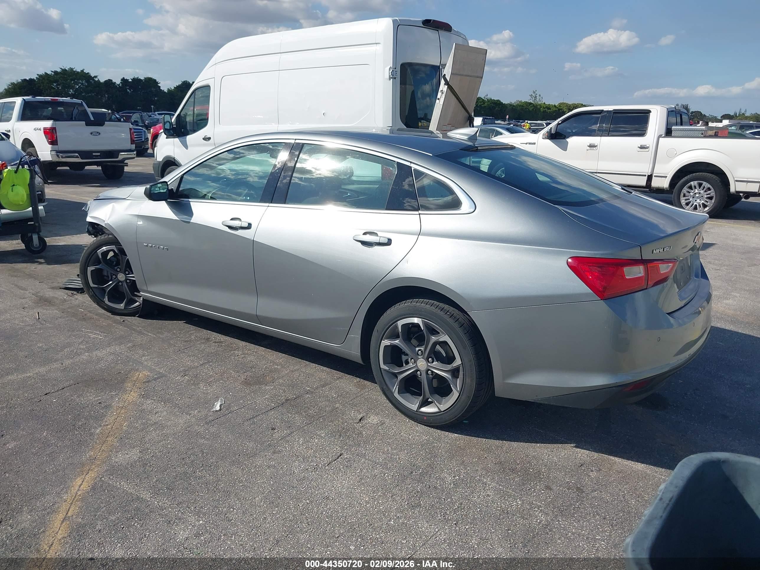 CHEVROLET MALIBU image 3