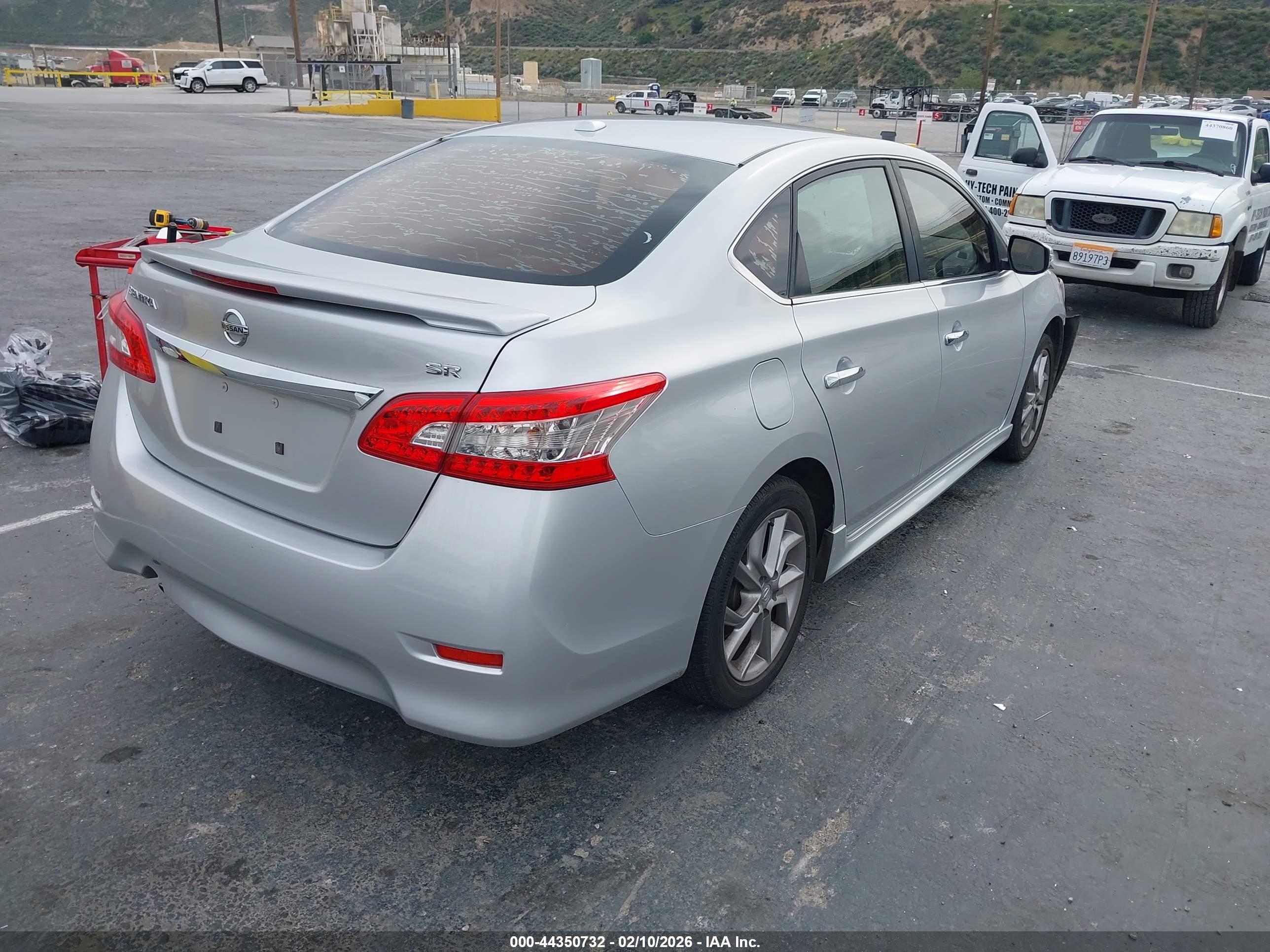 NISSAN SENTRA image 4