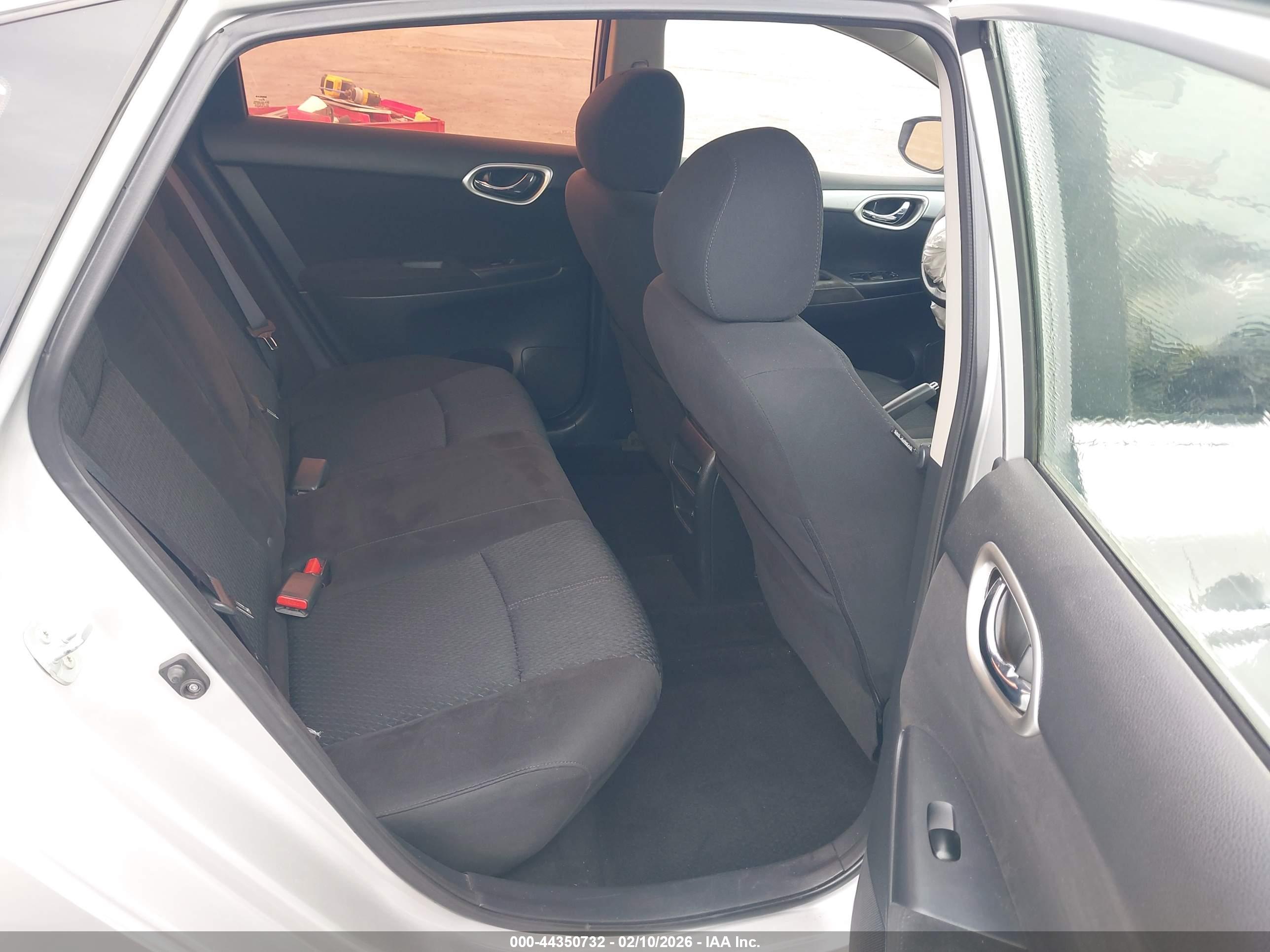 NISSAN SENTRA image 8