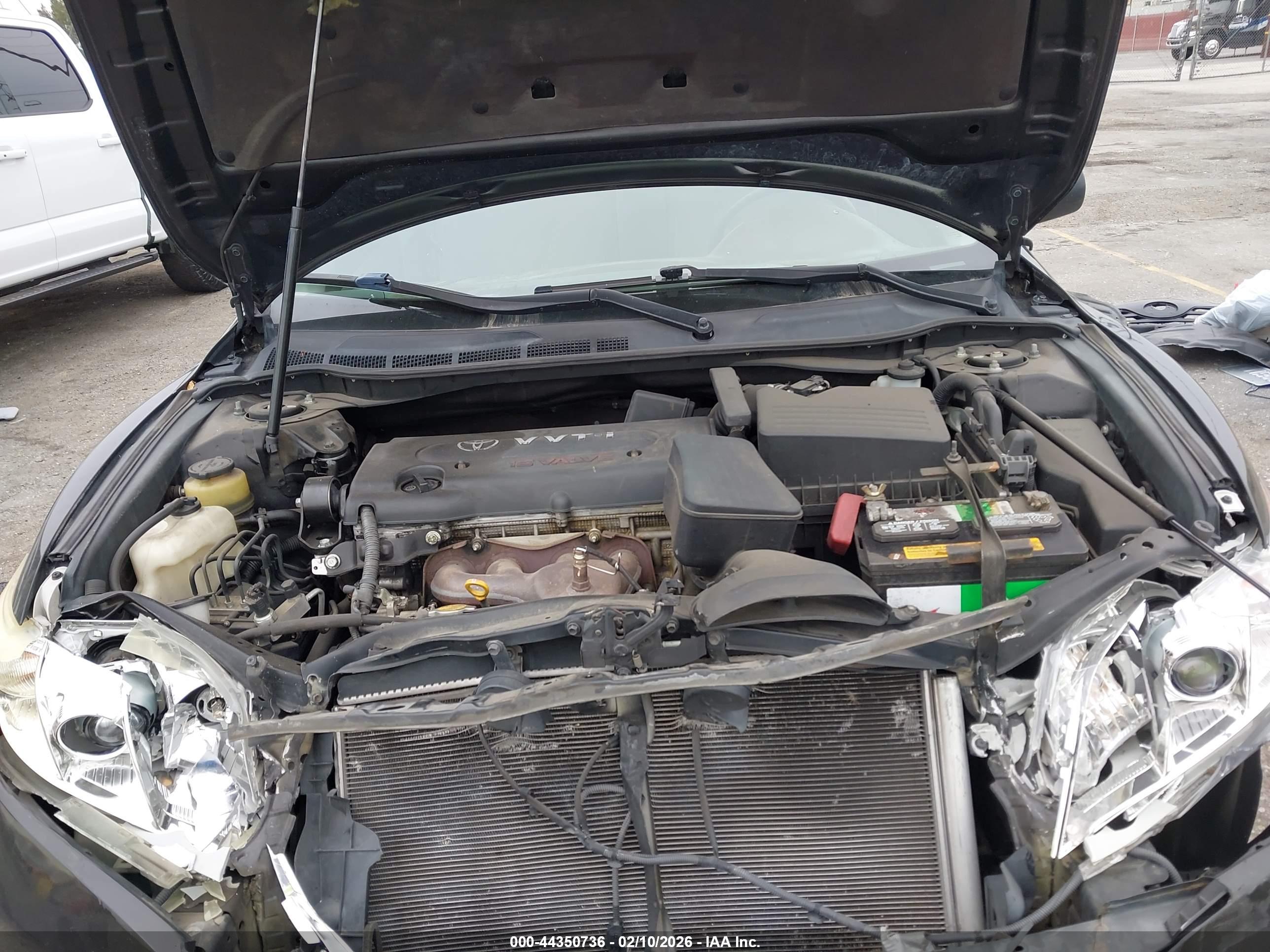 TOYOTA CAMRY image 10
