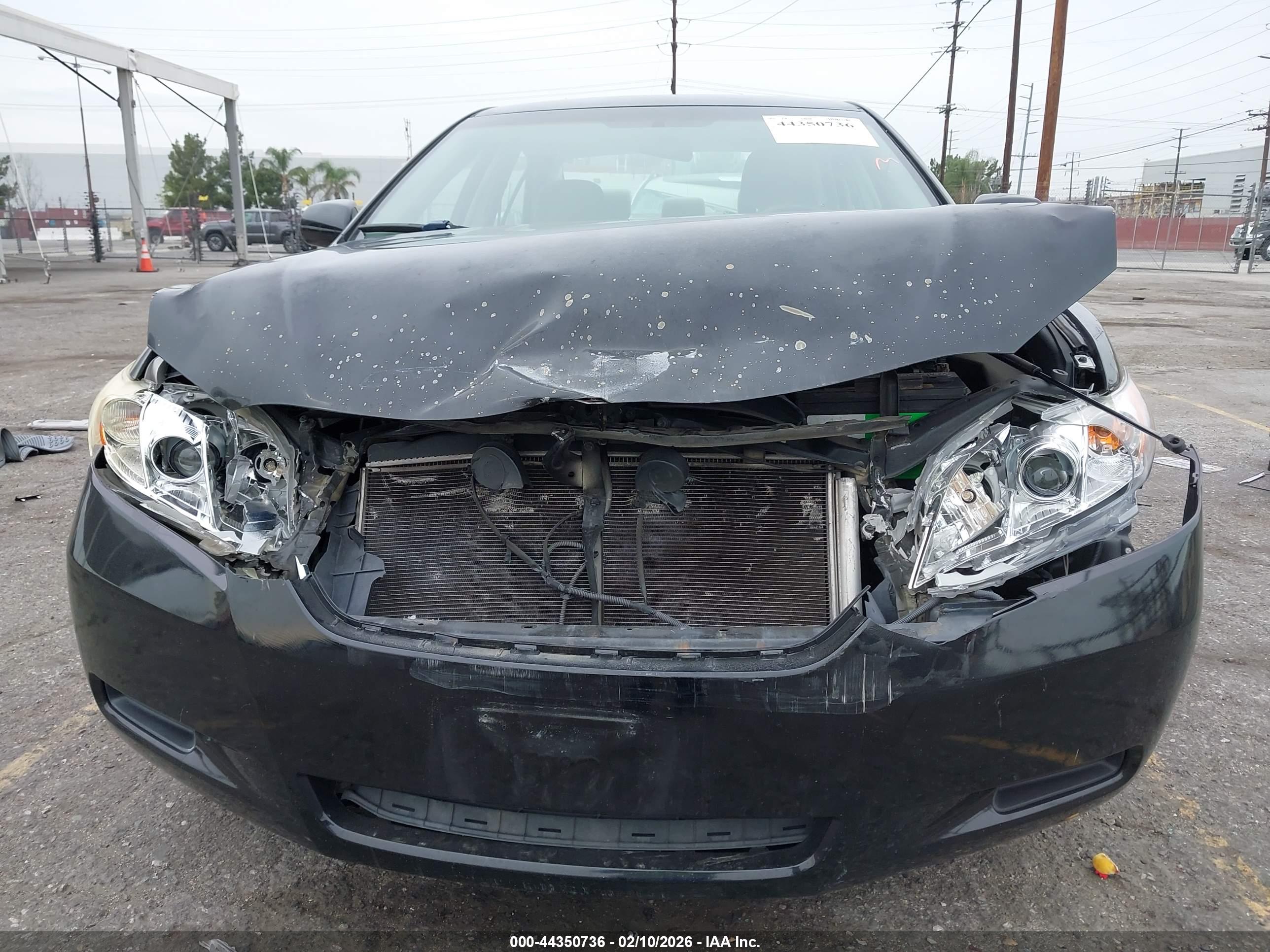 TOYOTA CAMRY image 6