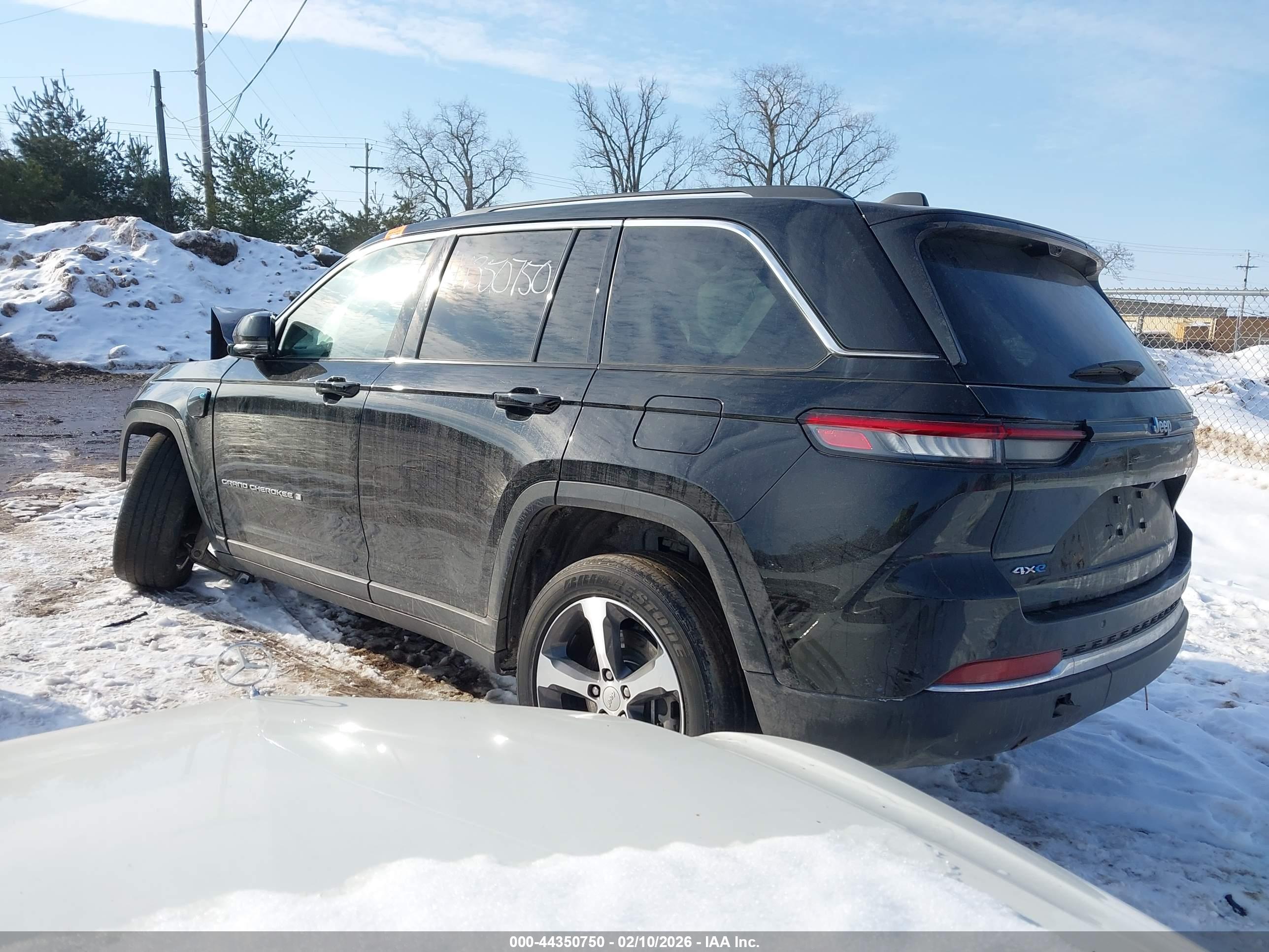 JEEP GRAND image 3