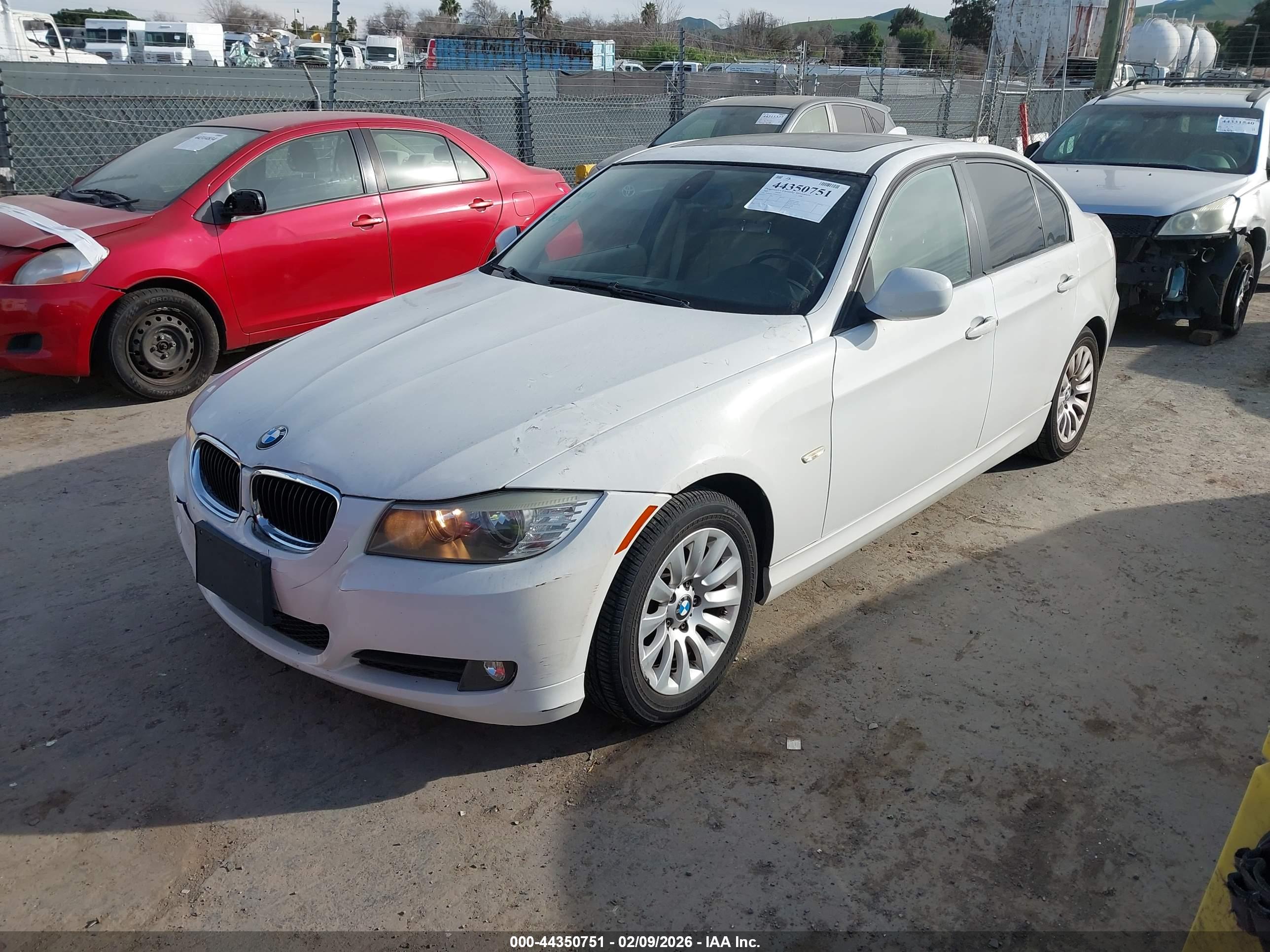 BMW 328I image 2