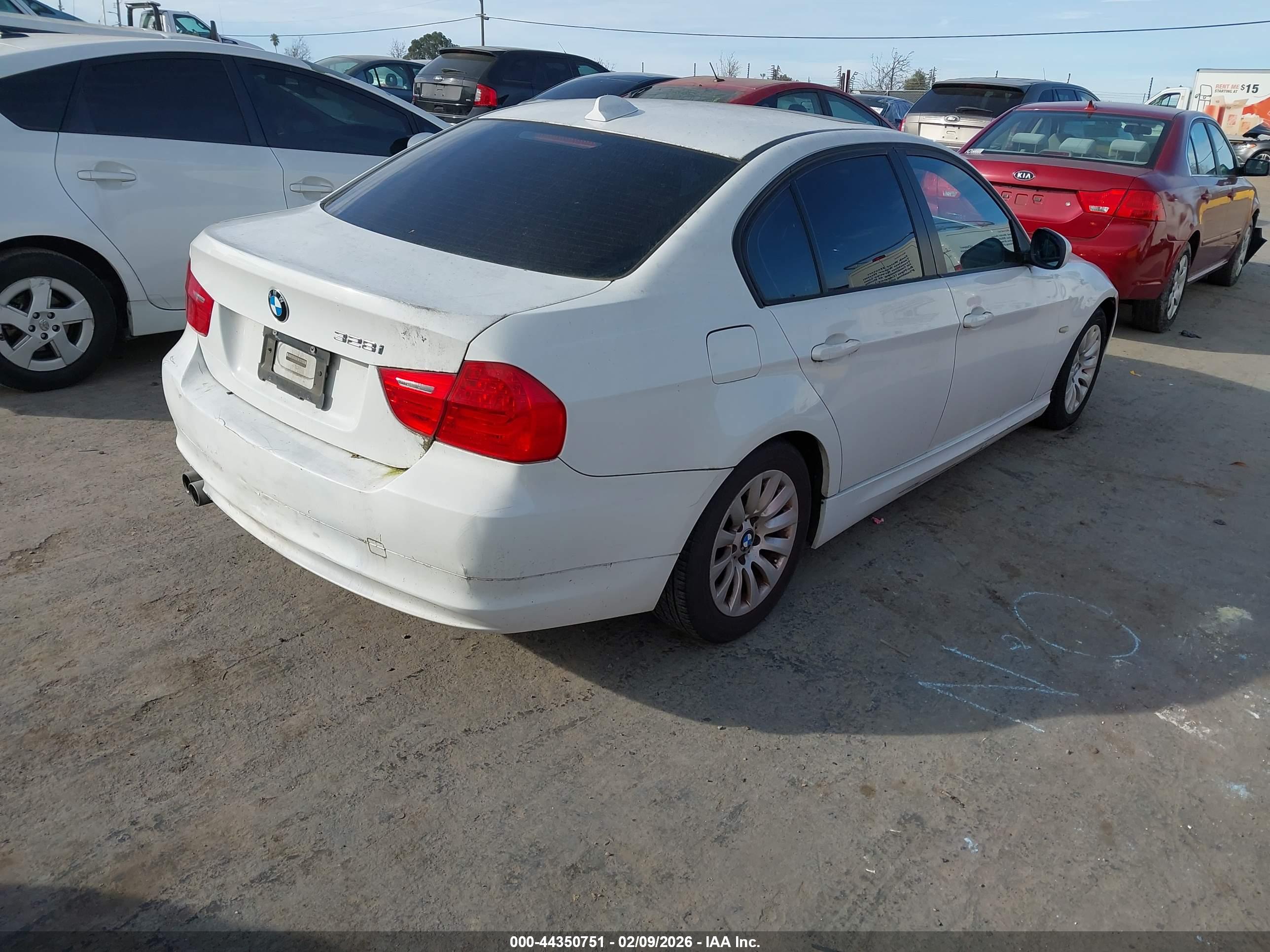BMW 328I image 4
