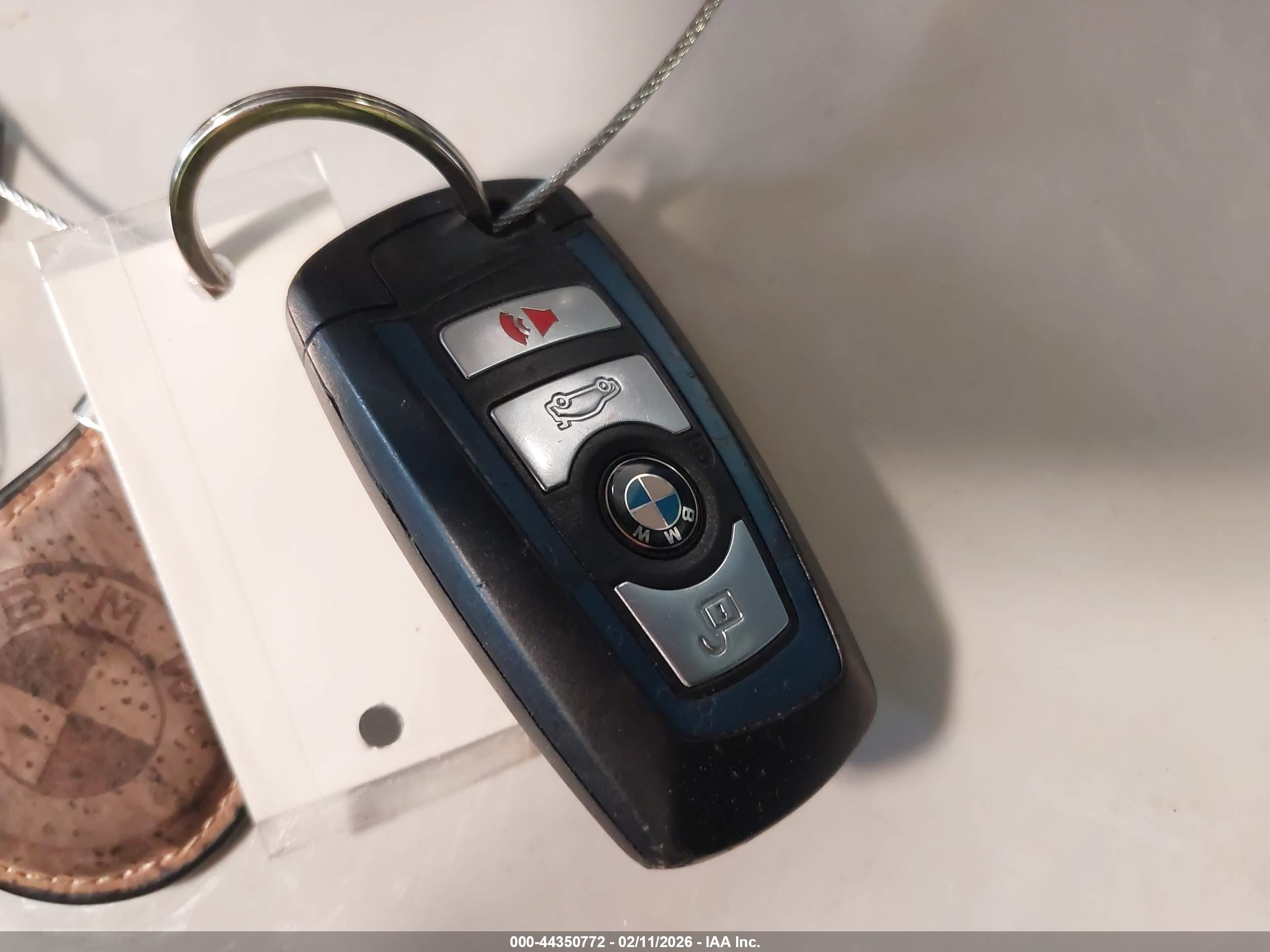BMW X4 image 11
