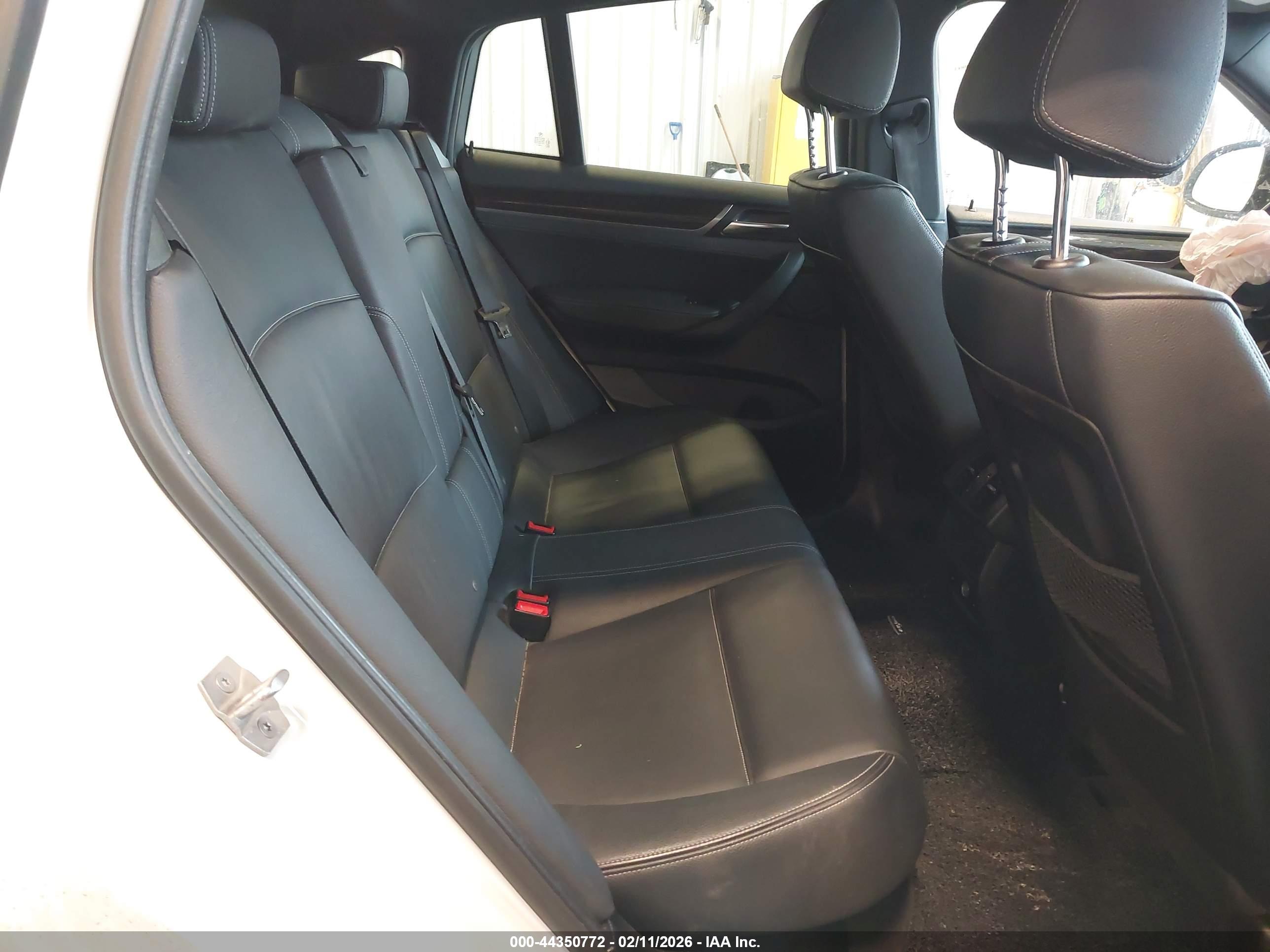 BMW X4 image 8