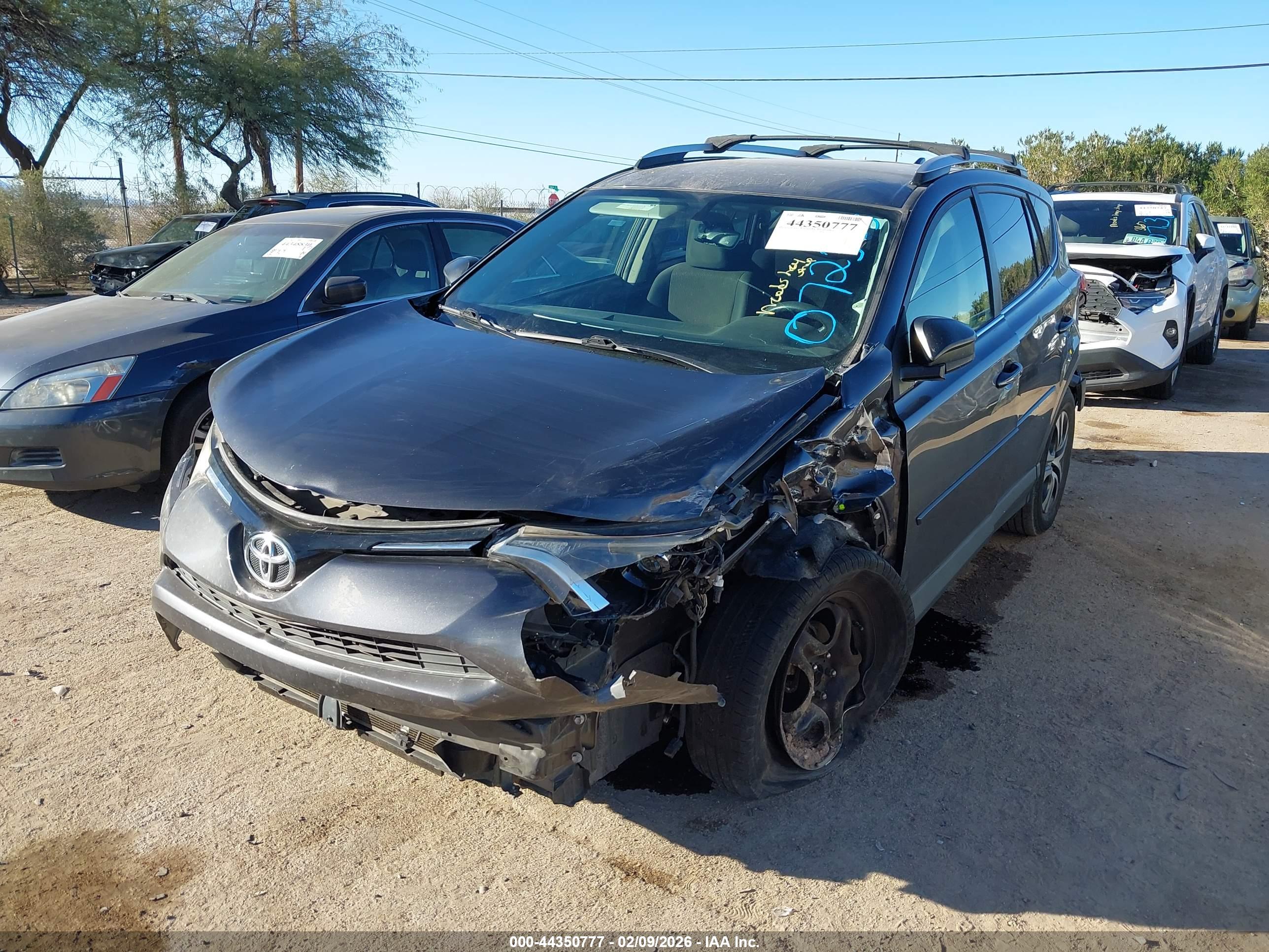 TOYOTA RAV4 image 6