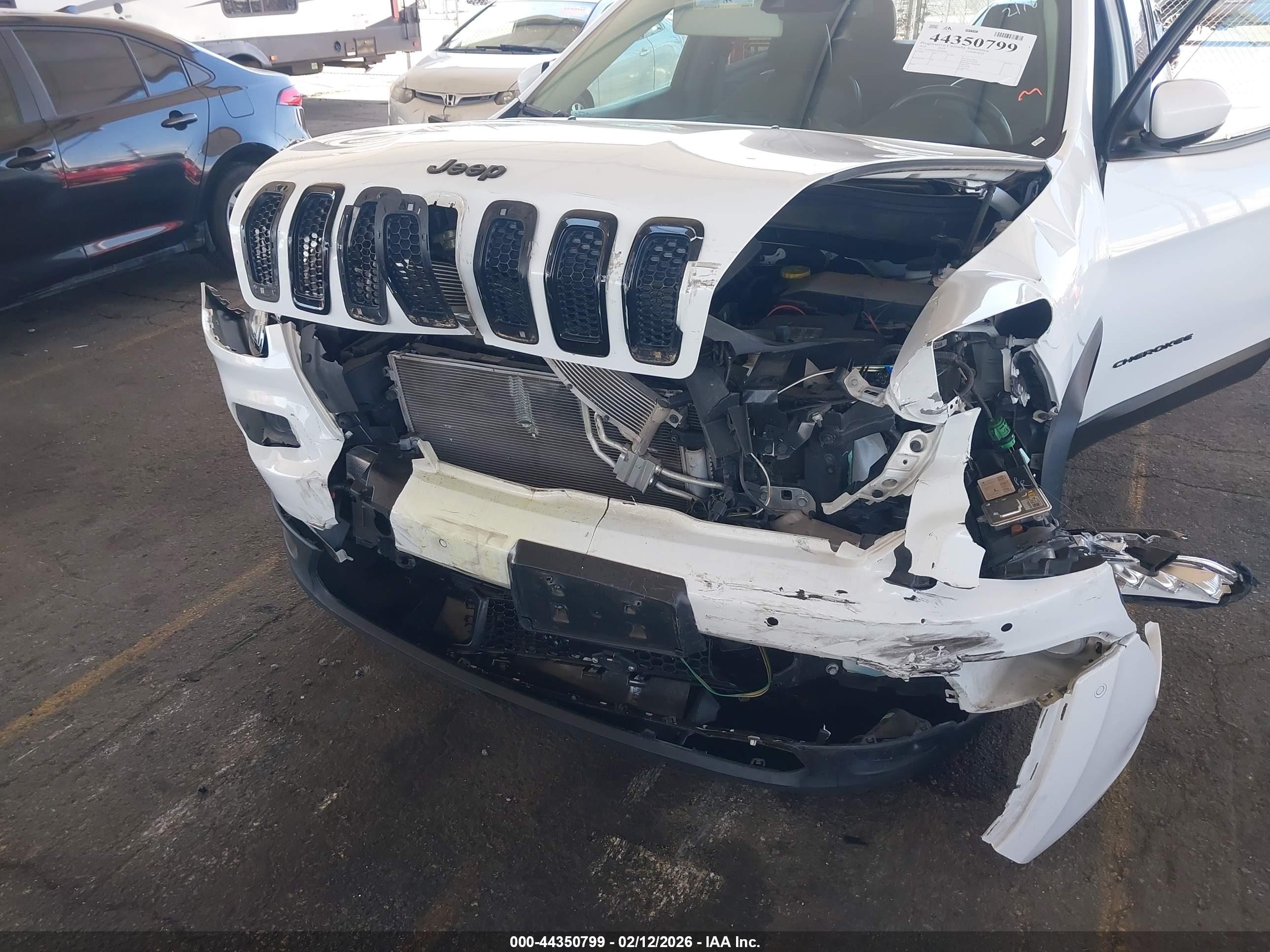 JEEP CHEROKEE image 6