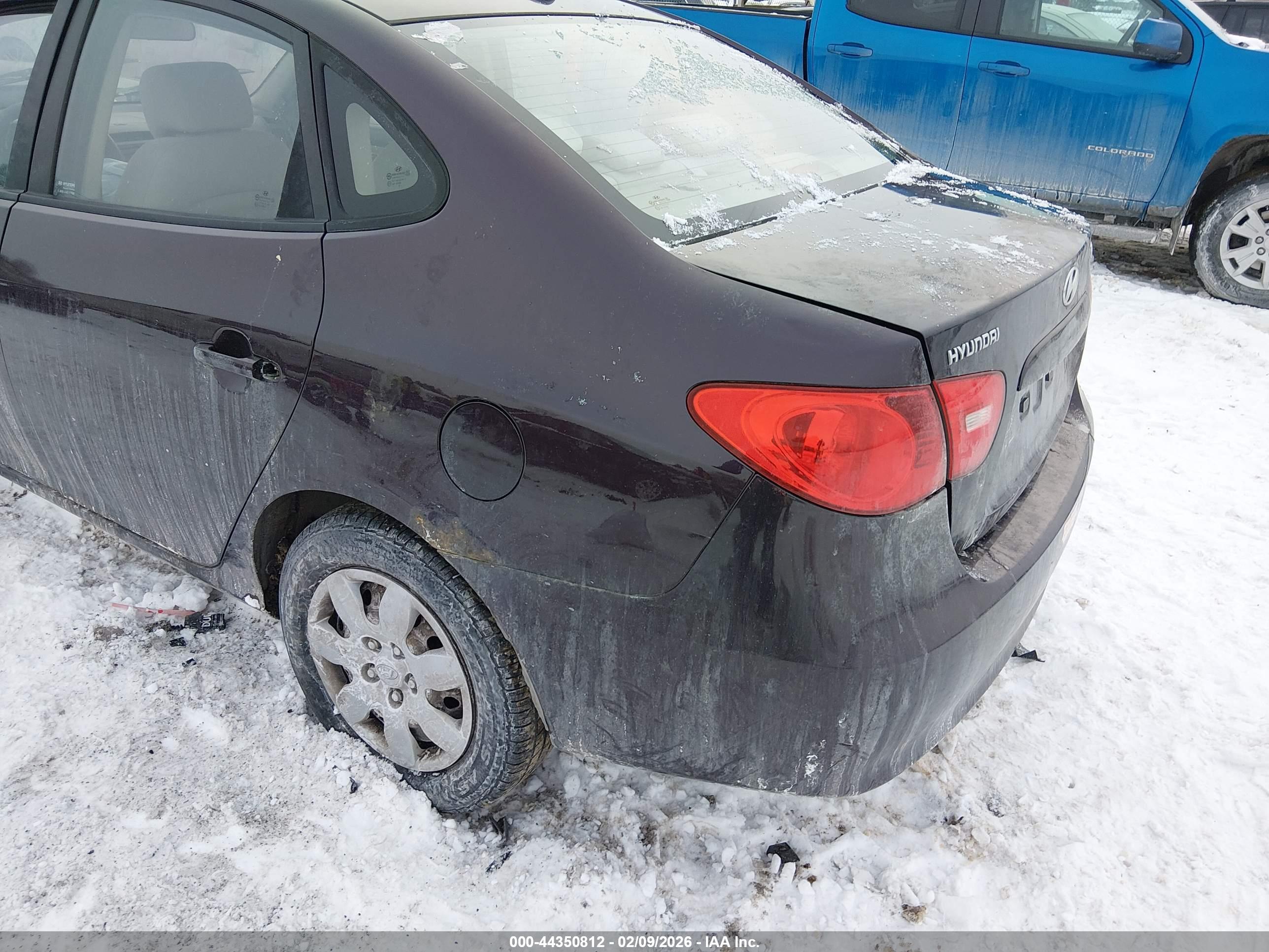 HYUNDAI ELANTRA image 3