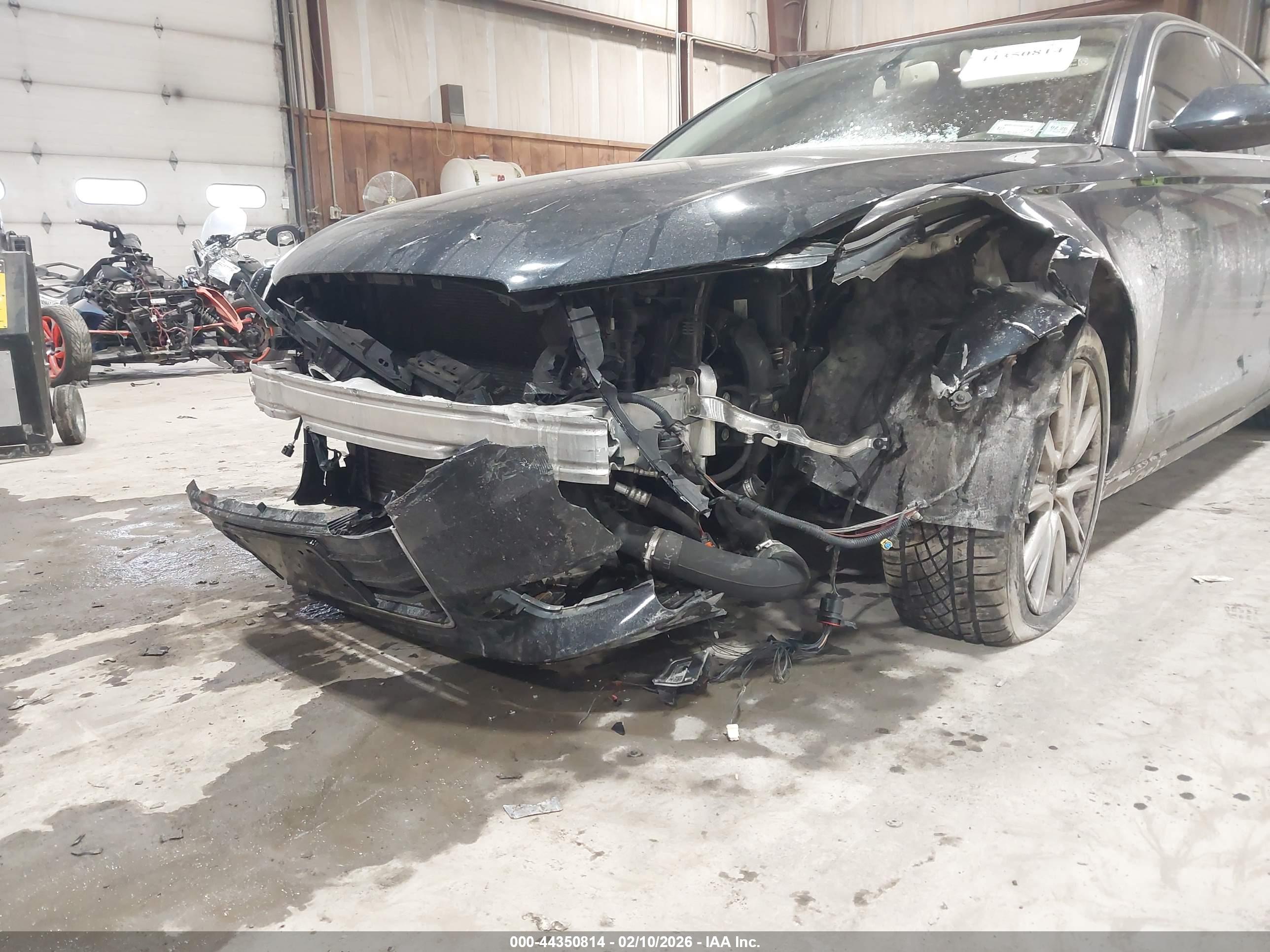 AUDI A6 image 6