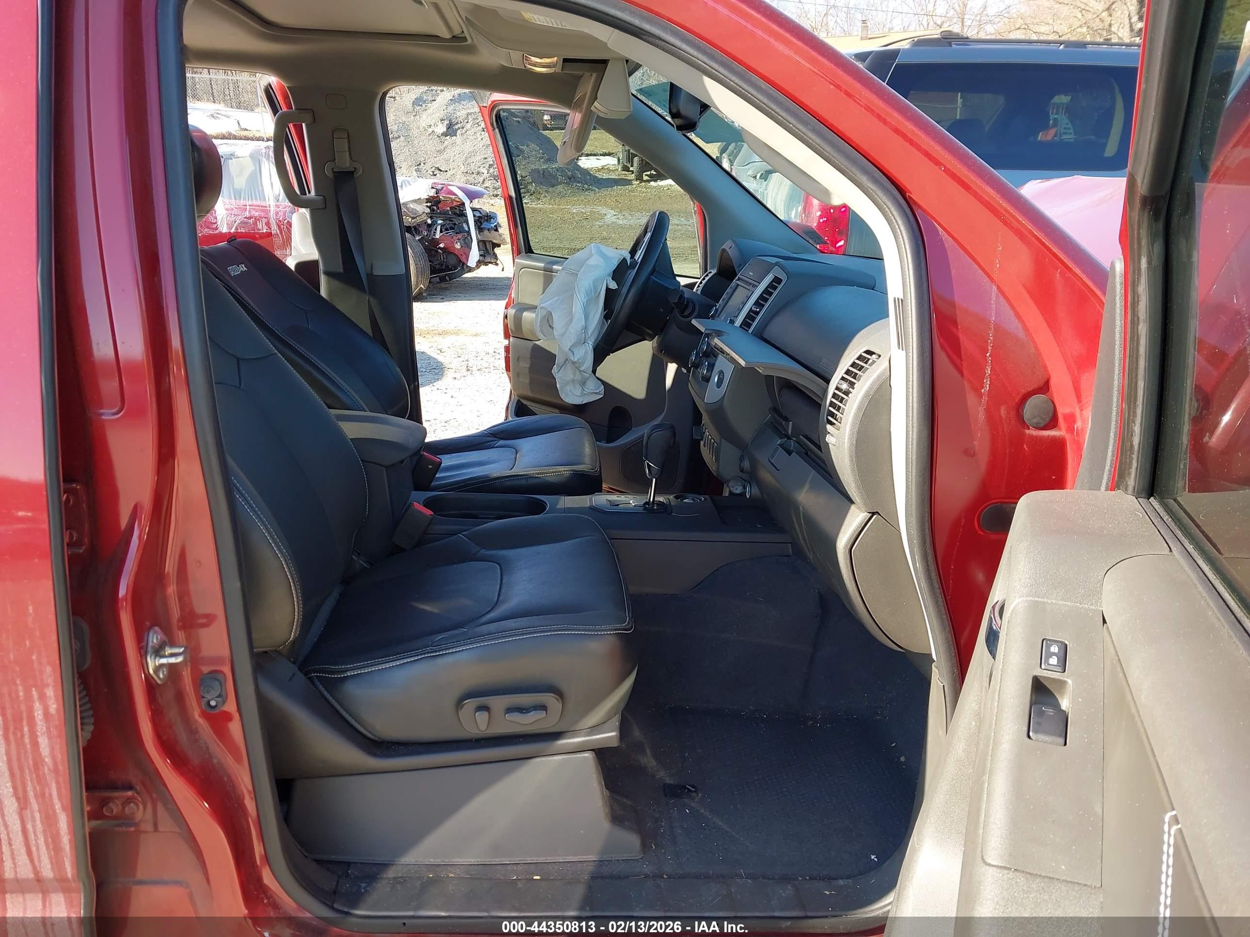 NISSAN FRONTIER image 5