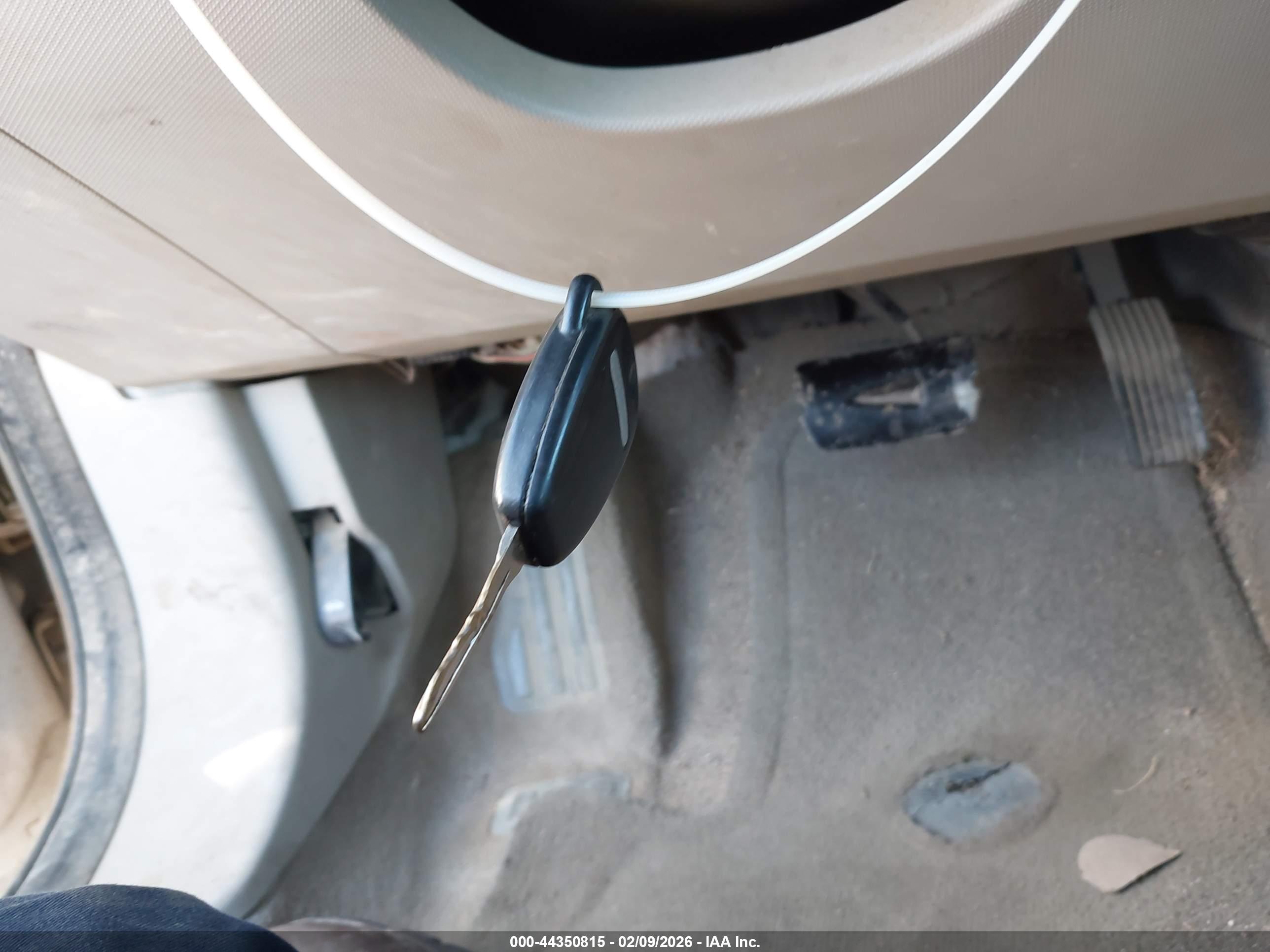 CHRYSLER SEBRING image 11