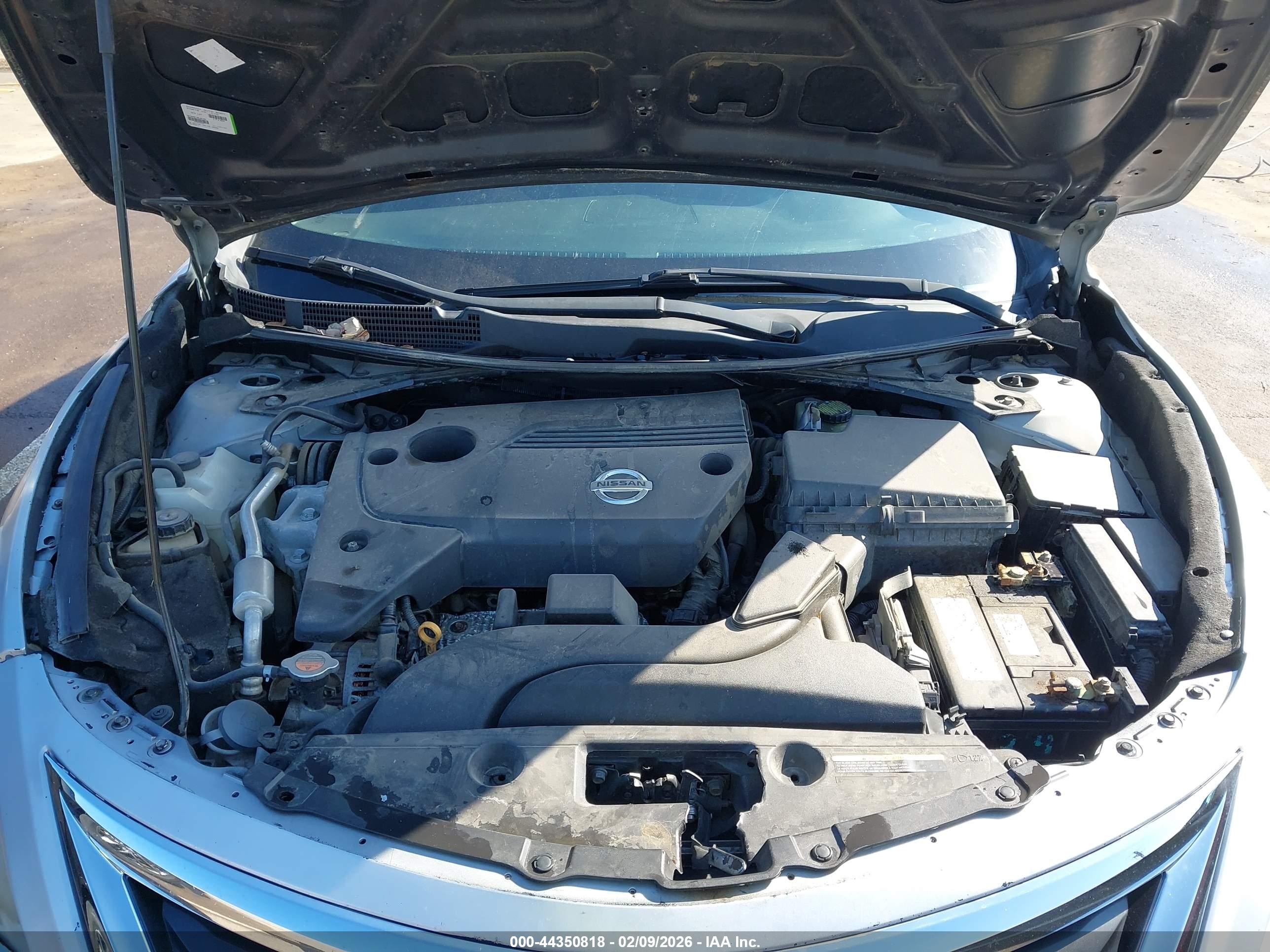 NISSAN ALTIMA image 10