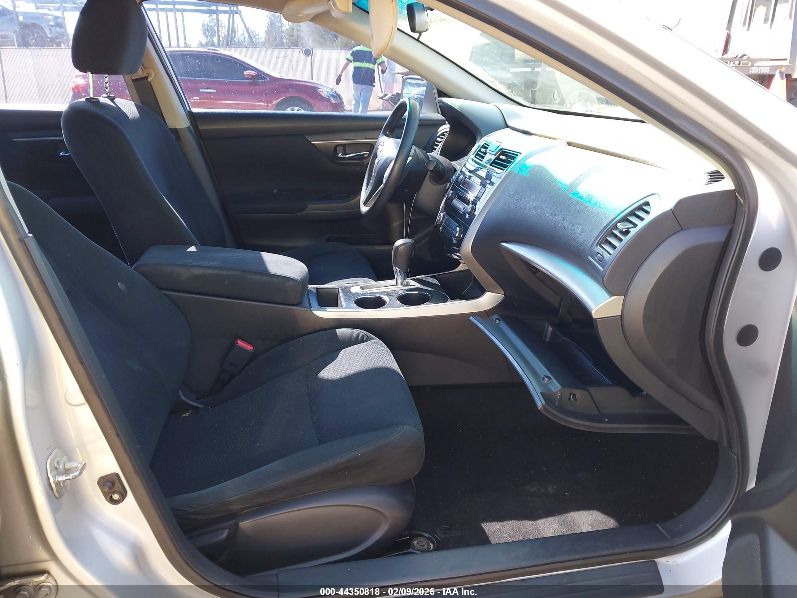 NISSAN ALTIMA image 5