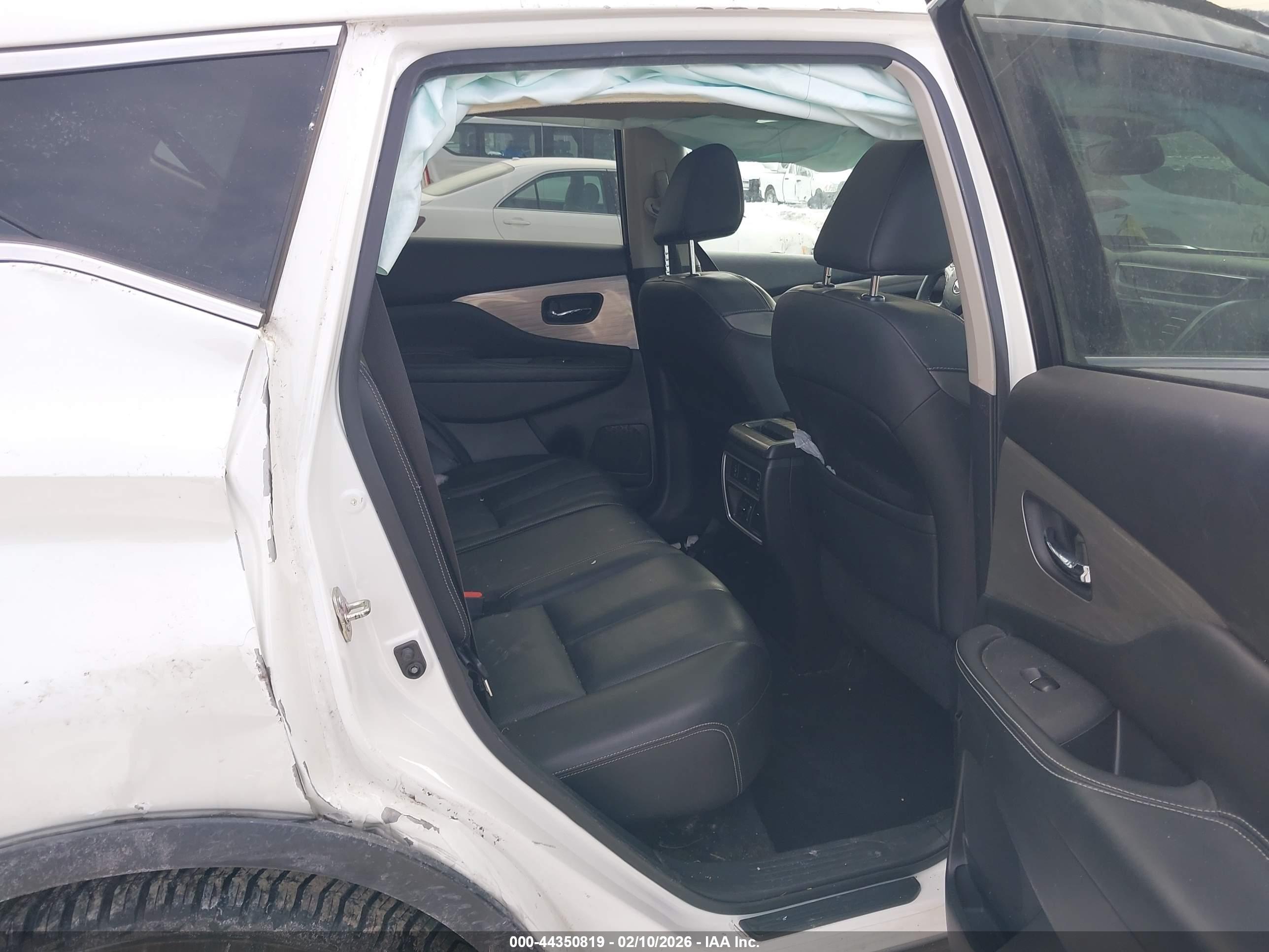 NISSAN MURANO image 8
