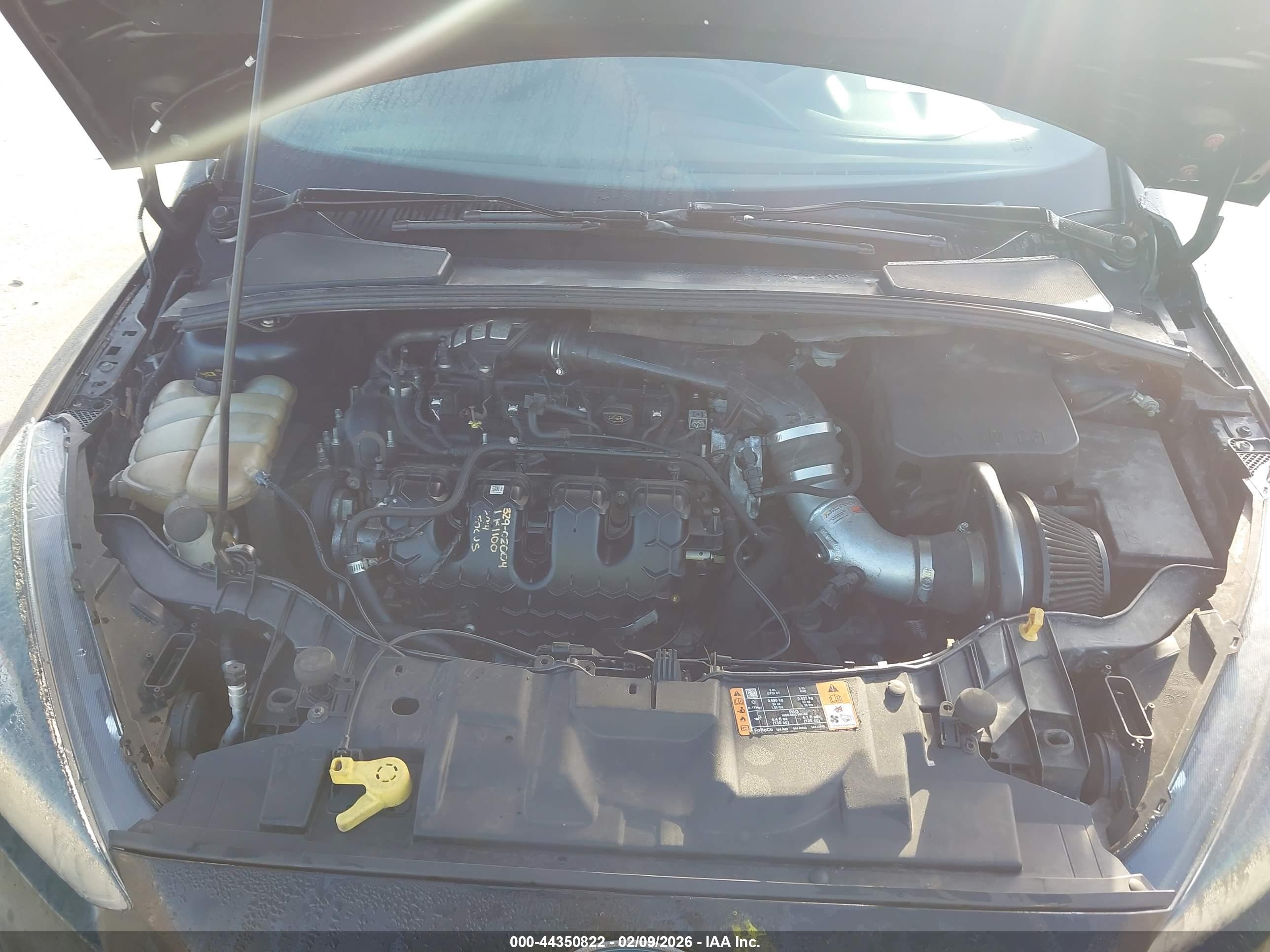 FORD FOCUS image 10