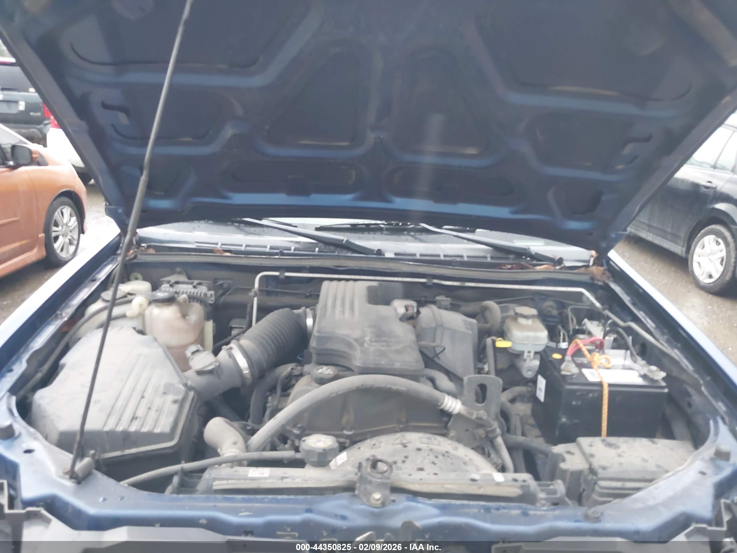 CHEVROLET COLORADO image 10