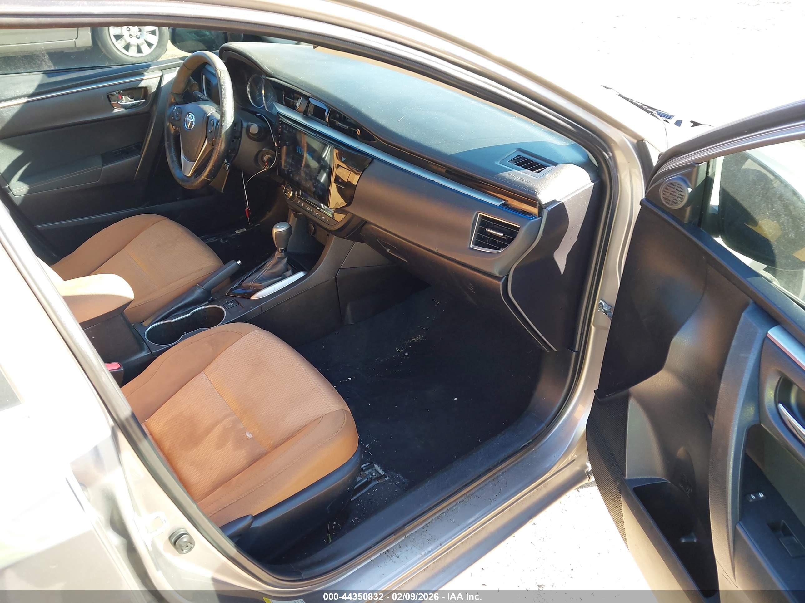 TOYOTA COROLLA image 5