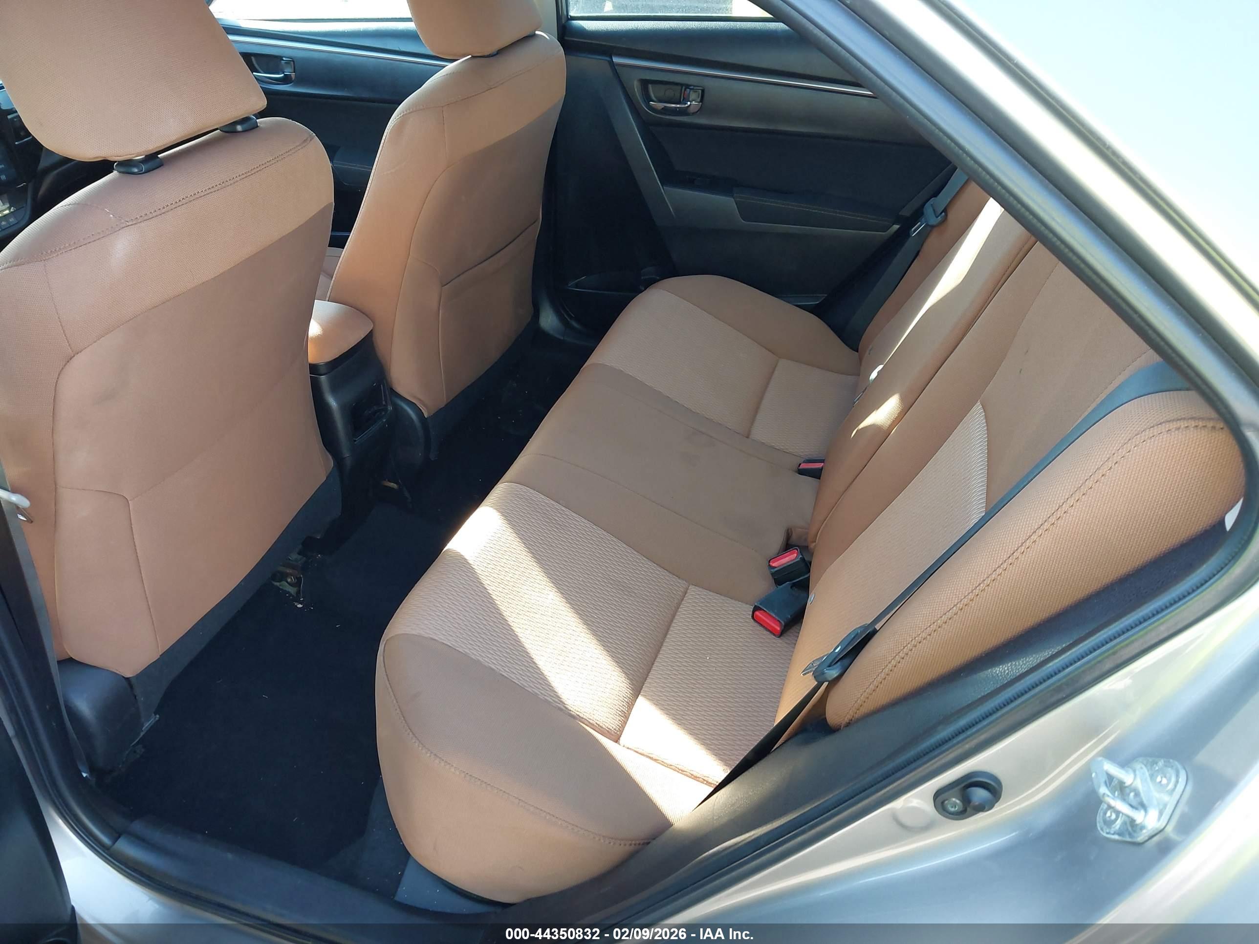TOYOTA COROLLA image 8