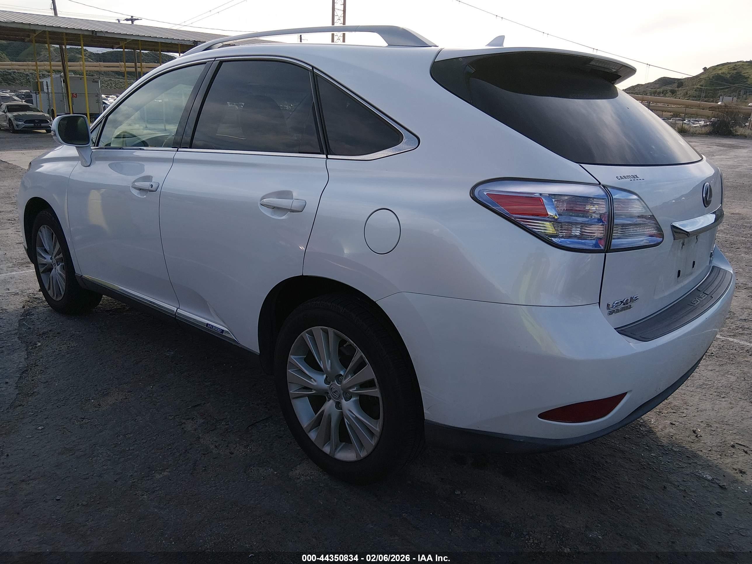 LEXUS RX image 3