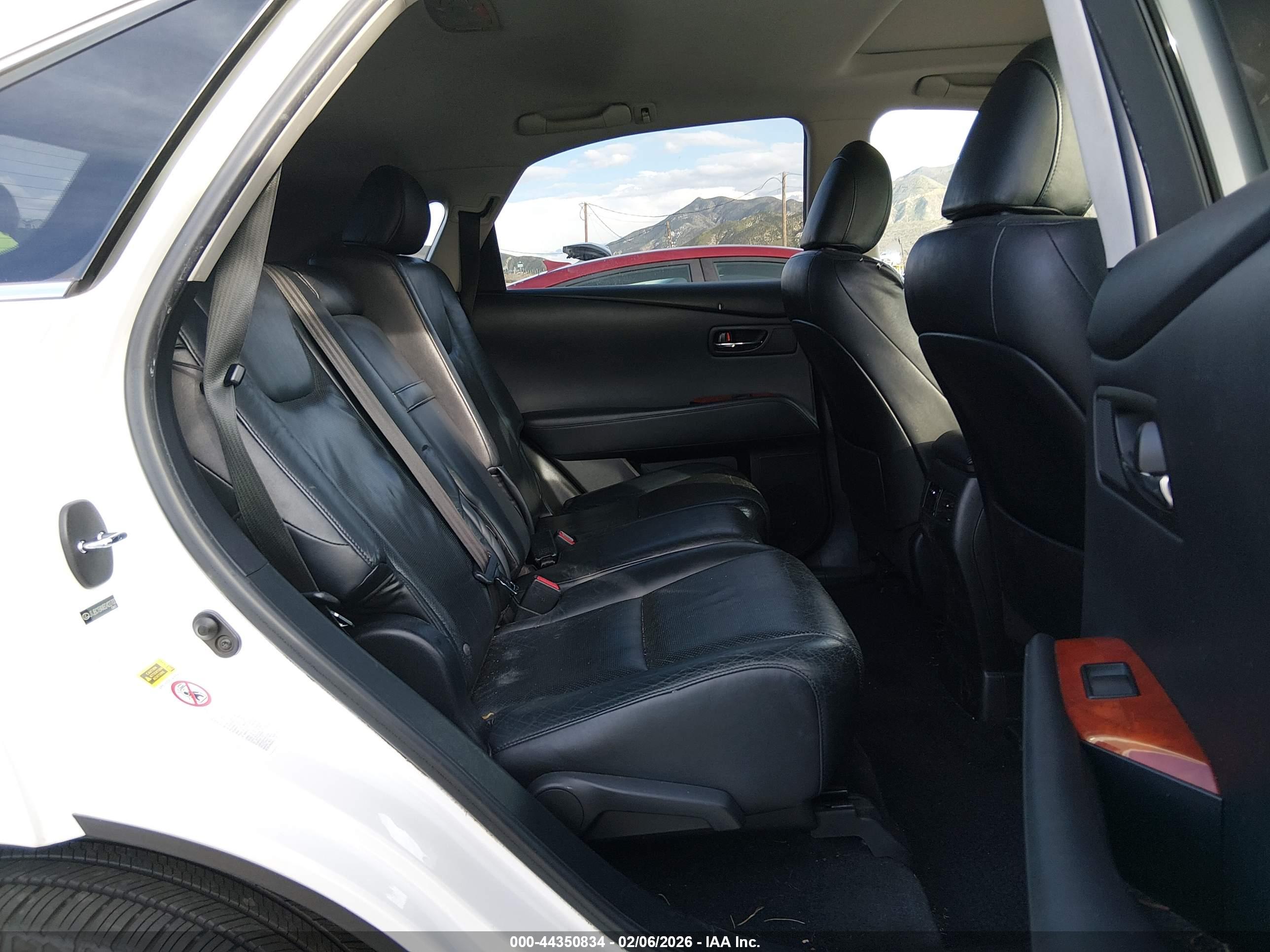 LEXUS RX image 8