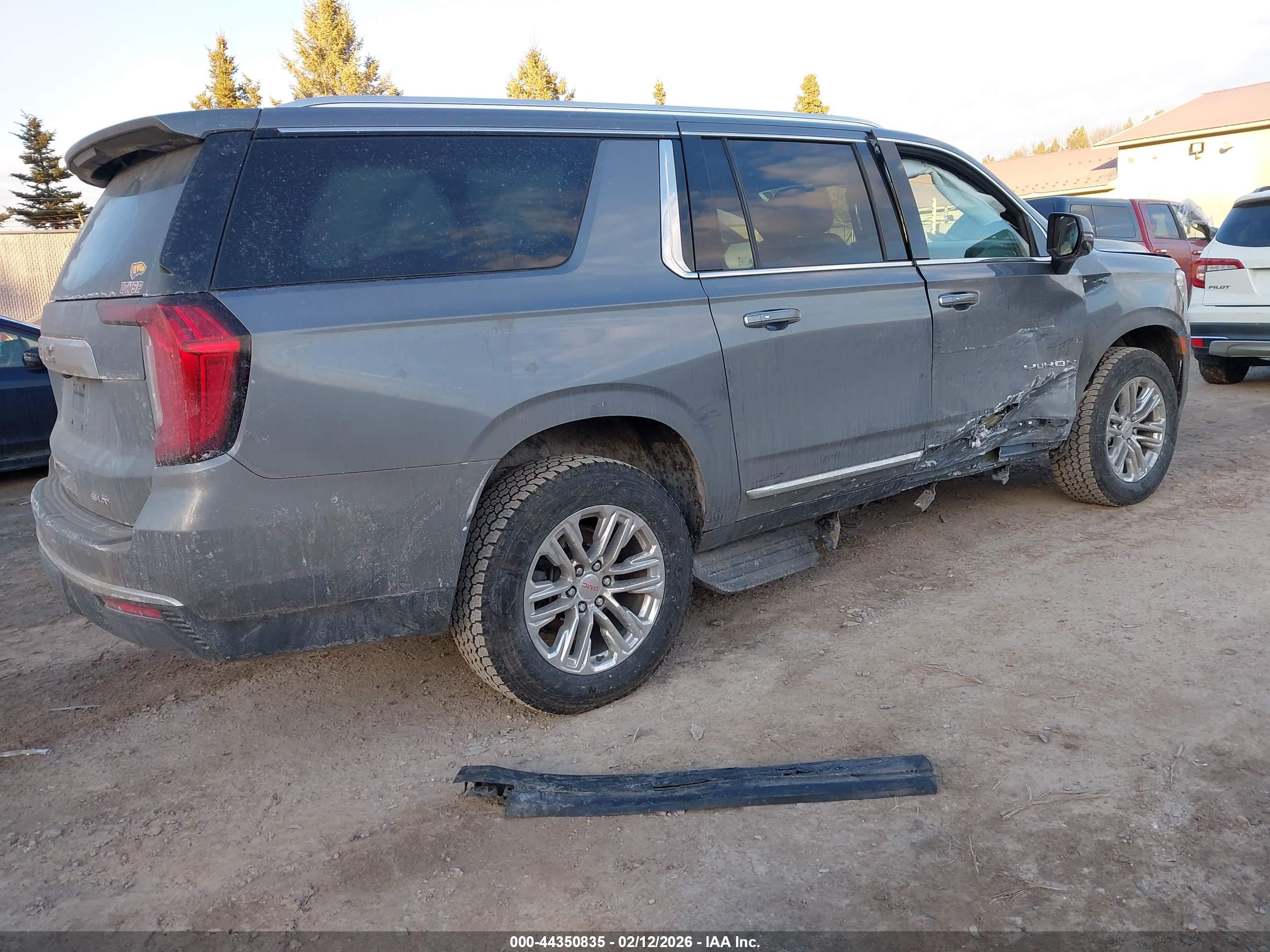 GMC YUKON image 4