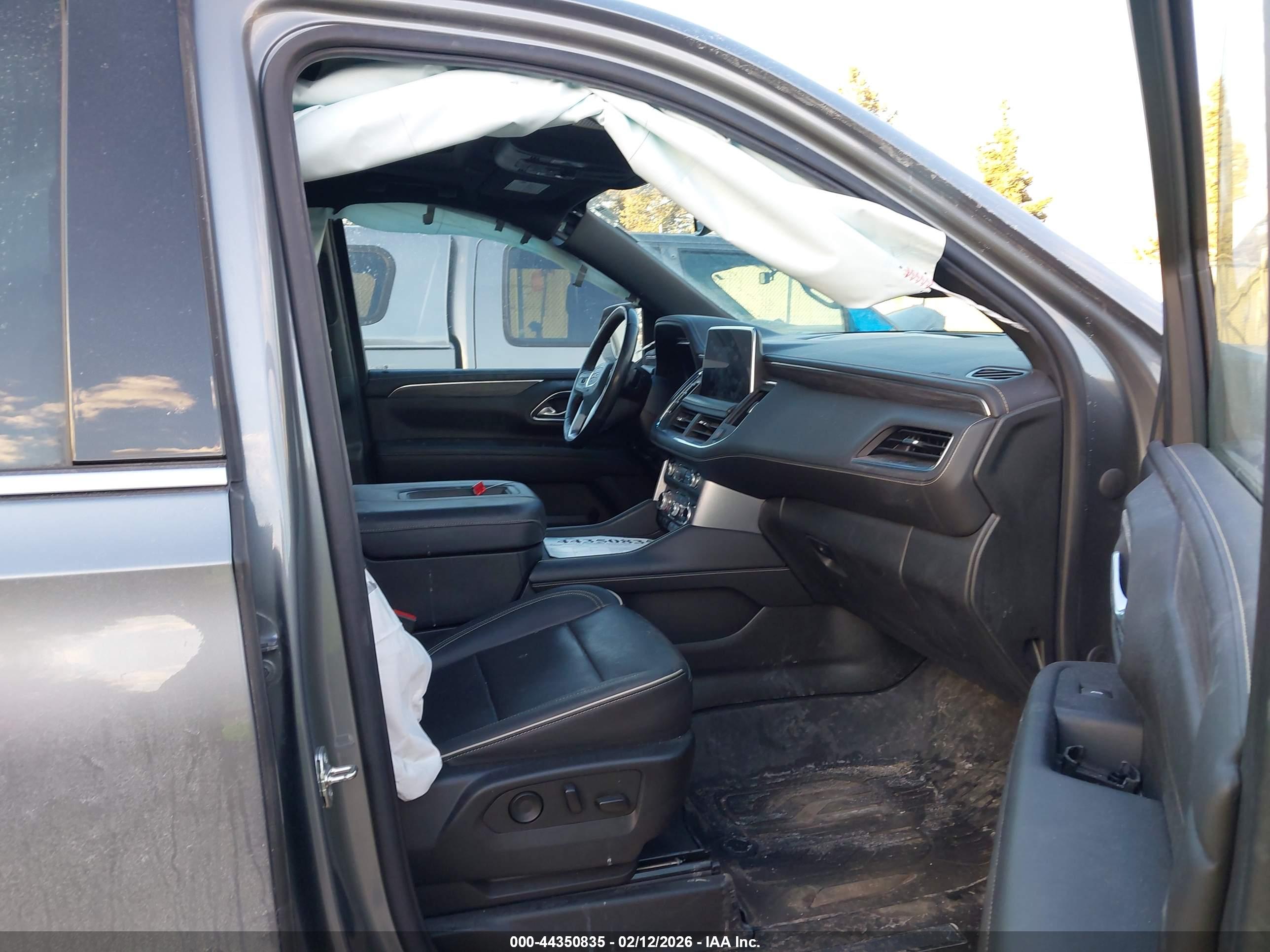 GMC YUKON image 5