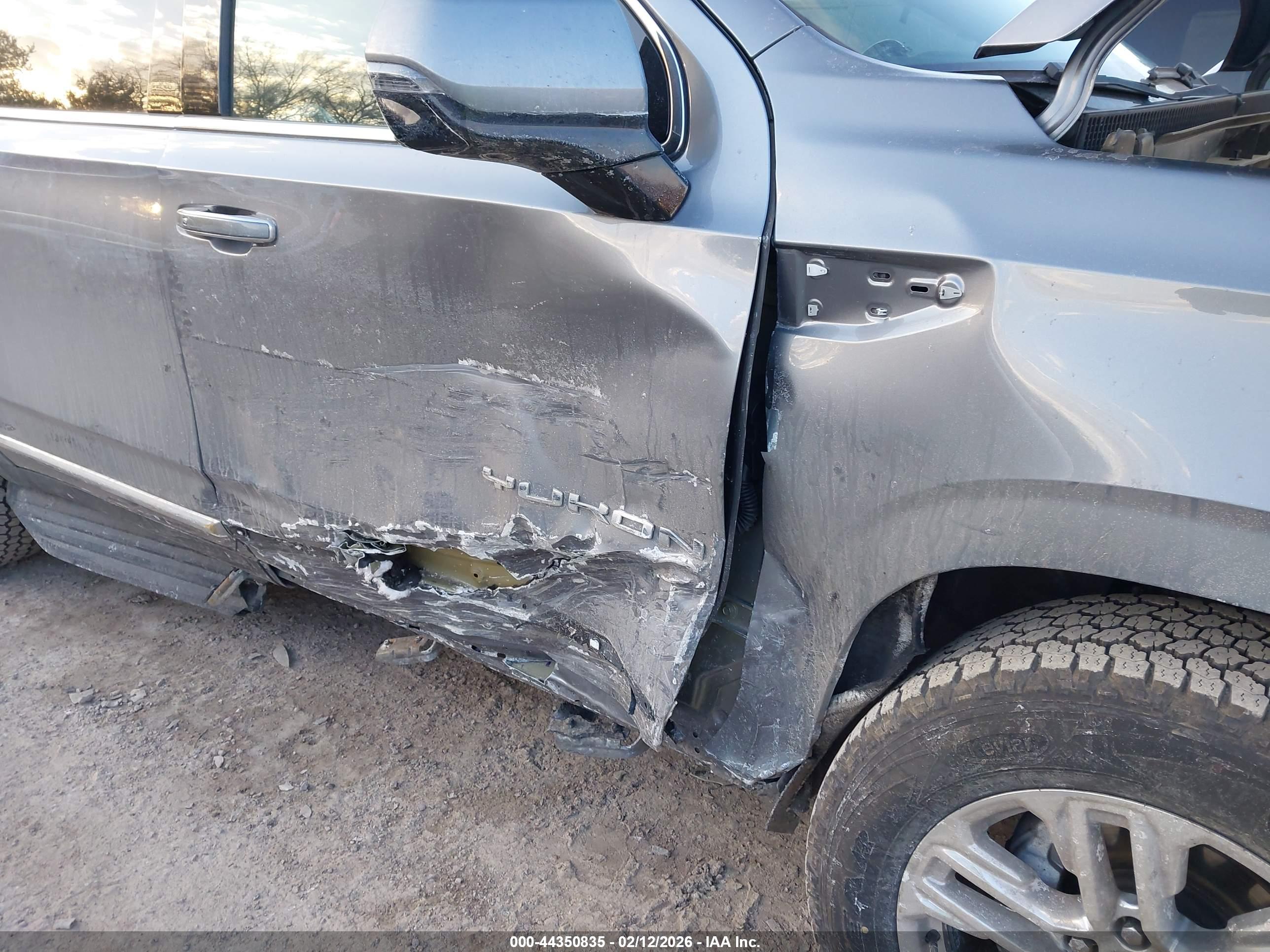 GMC YUKON image 6