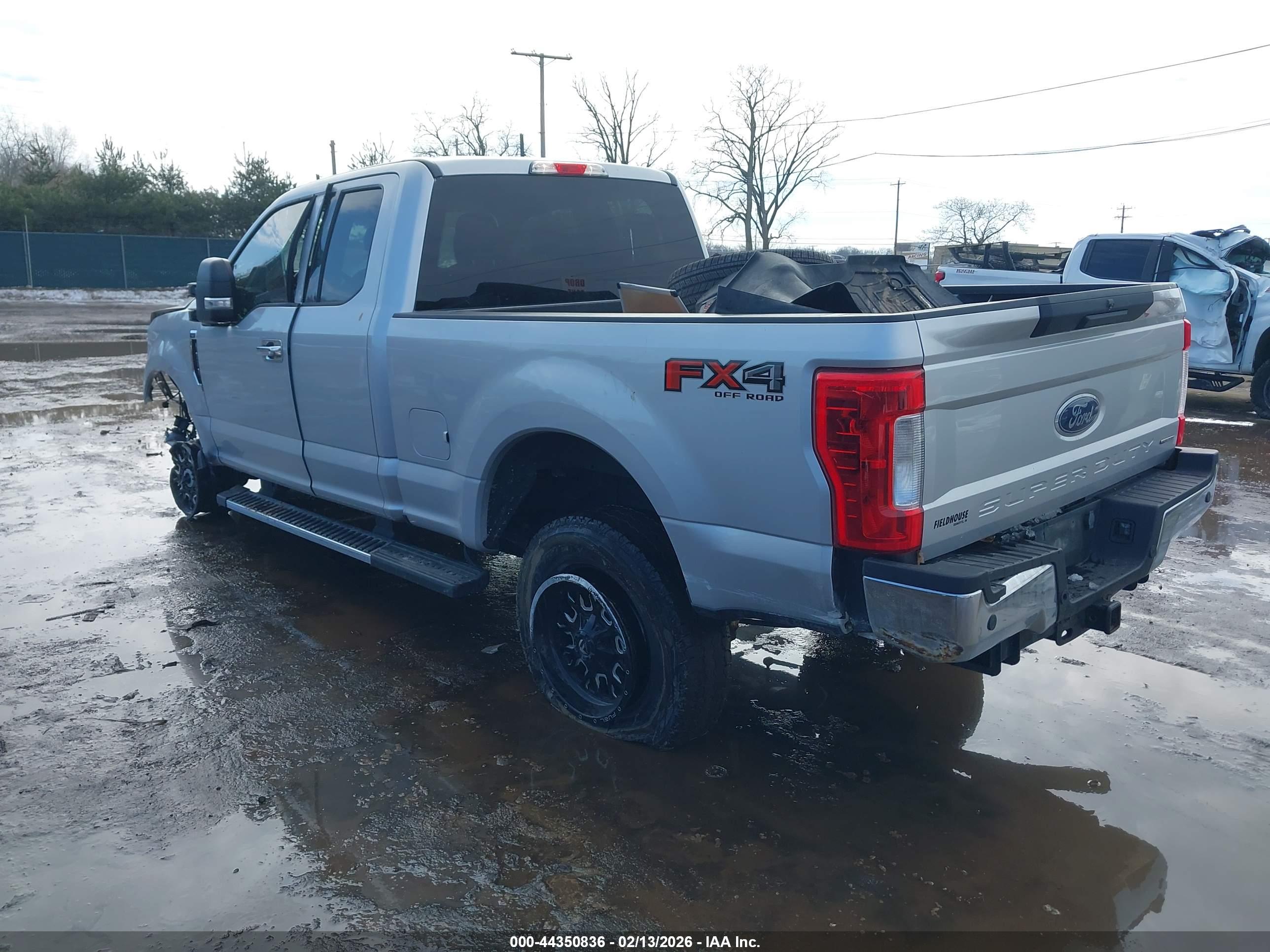 FORD F-250 image 3