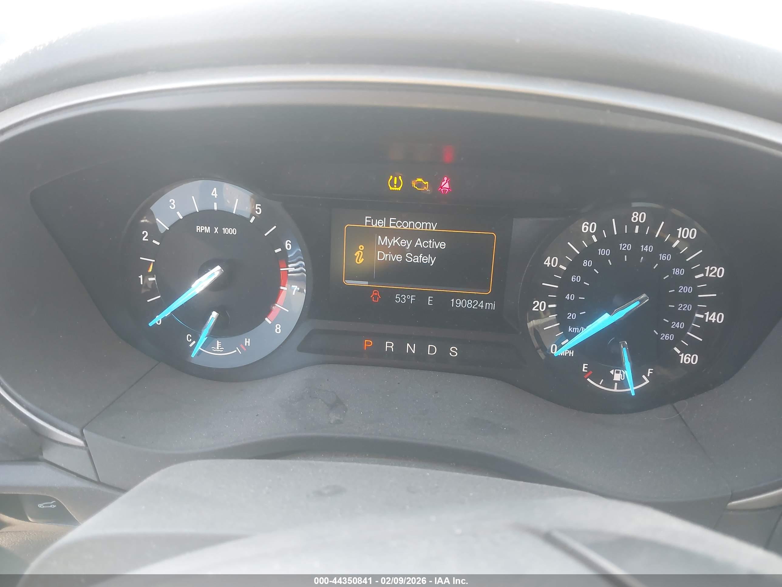 FORD FUSION image 7