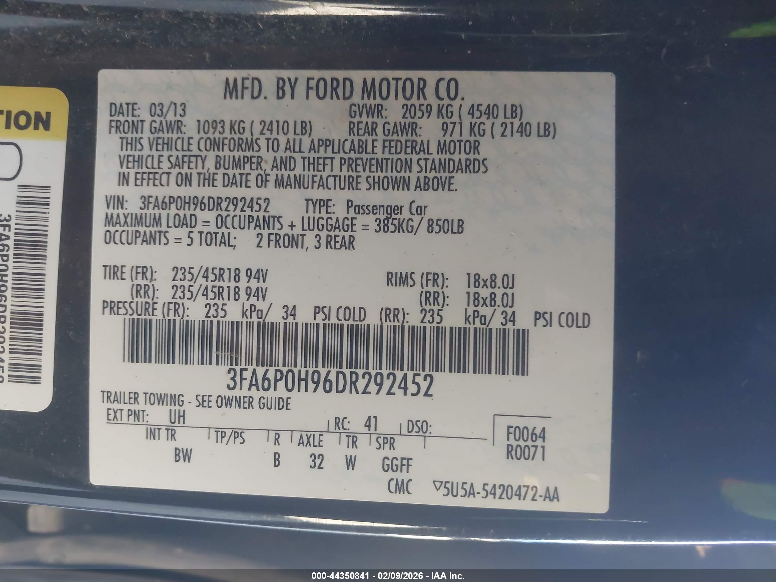 FORD FUSION image 9