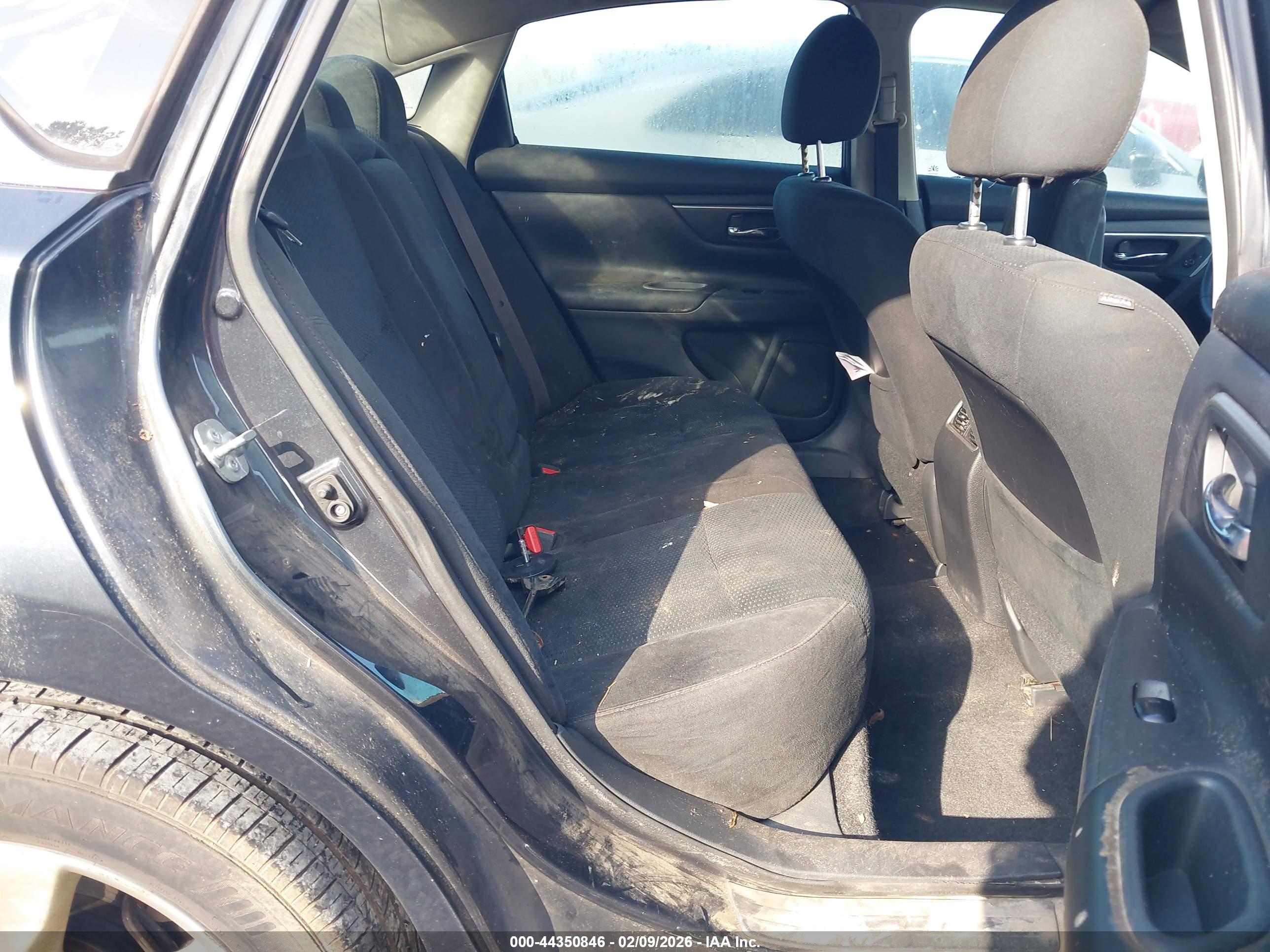 NISSAN ALTIMA image 8