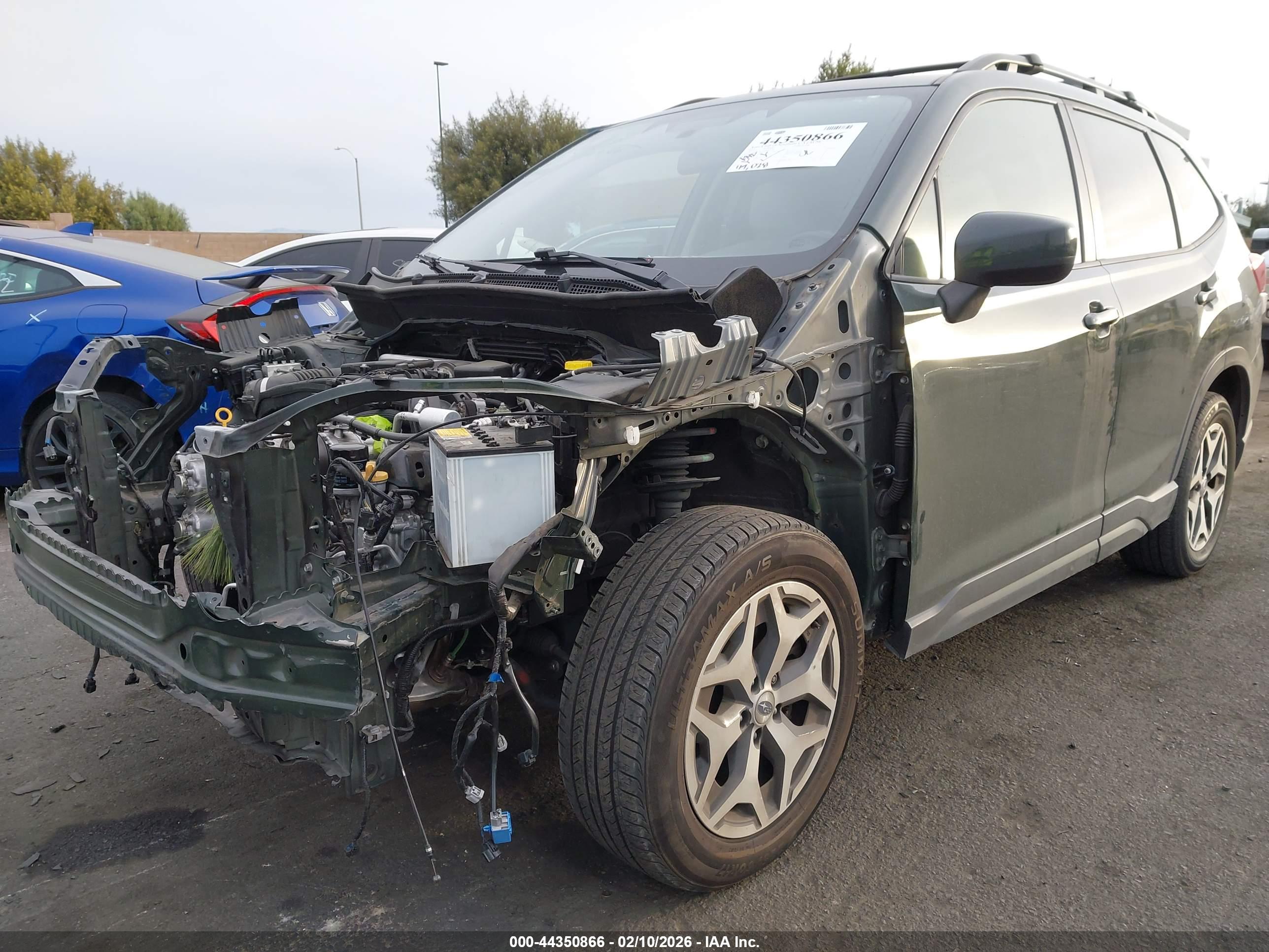 SUBARU FORESTER image 2