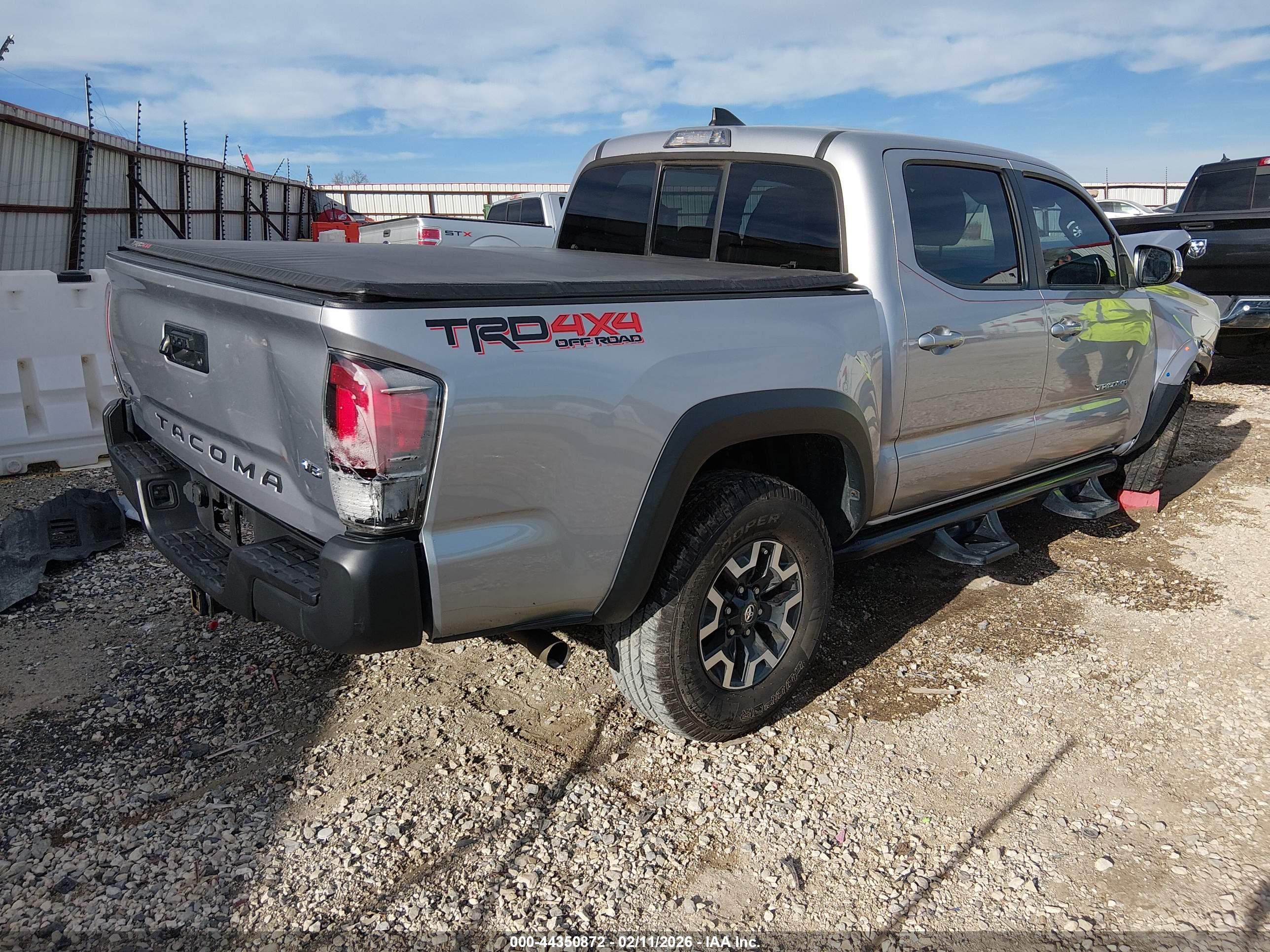 TOYOTA TACOMA image 4