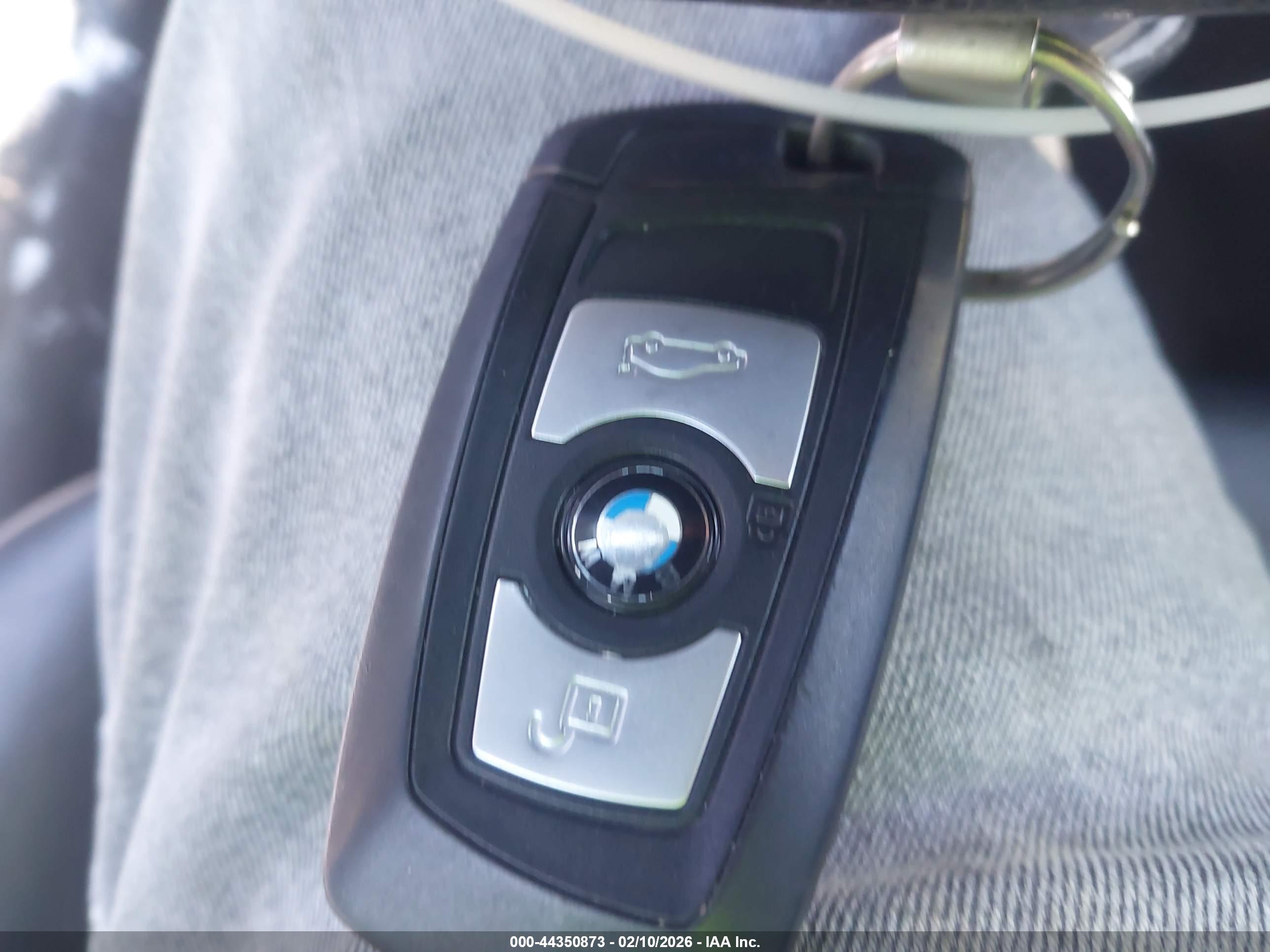 BMW 328I image 11