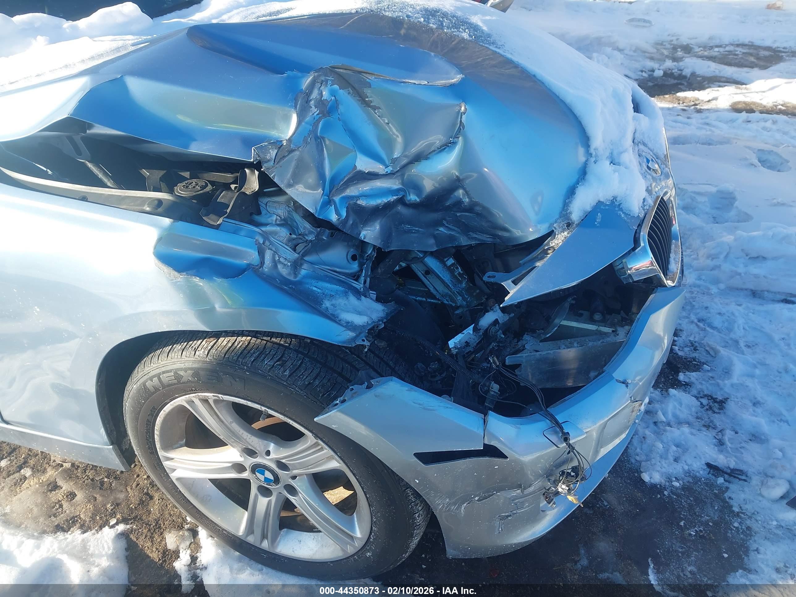 BMW 328I image 6