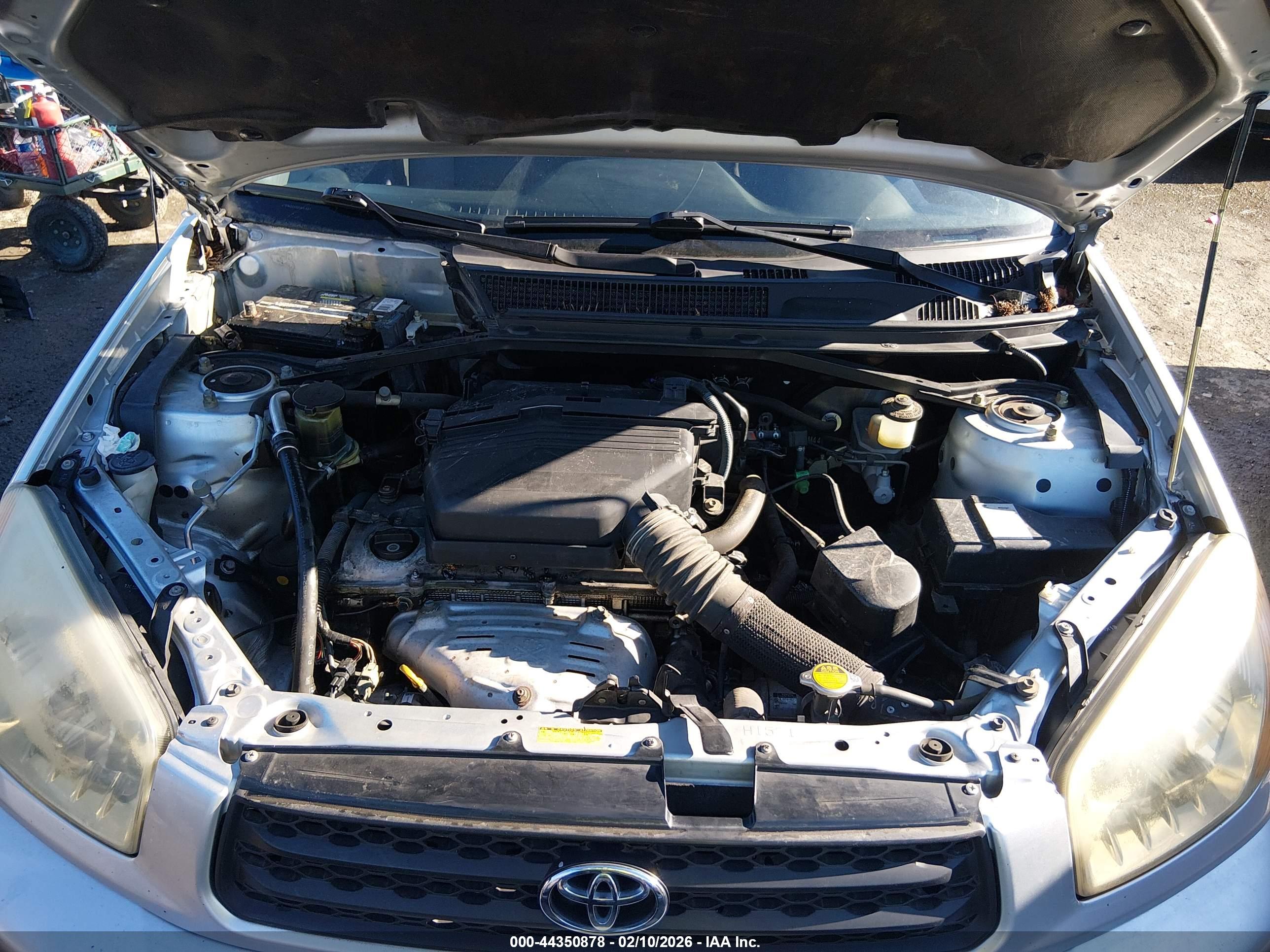 TOYOTA RAV4 image 10