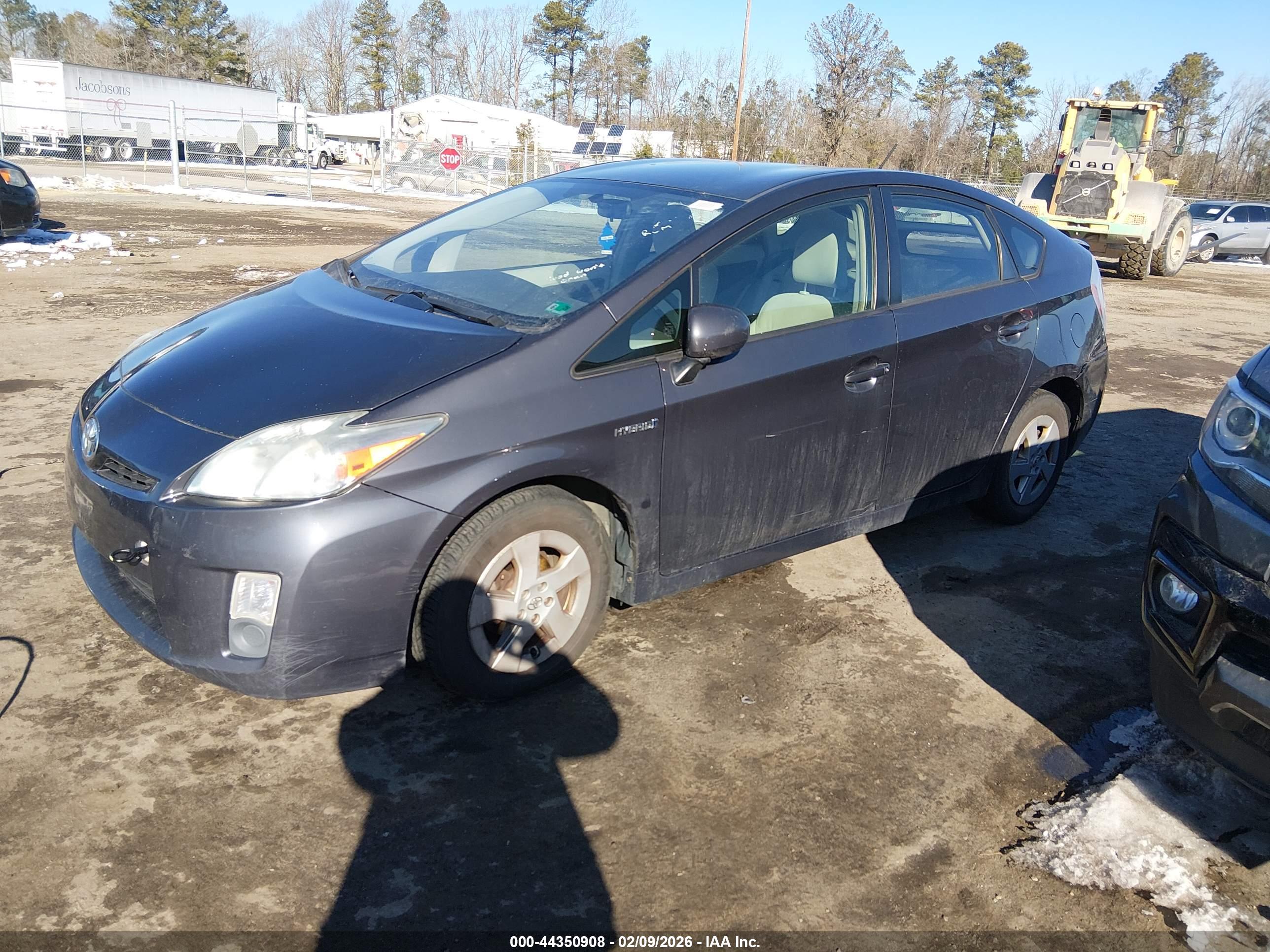 TOYOTA PRIUS image 2