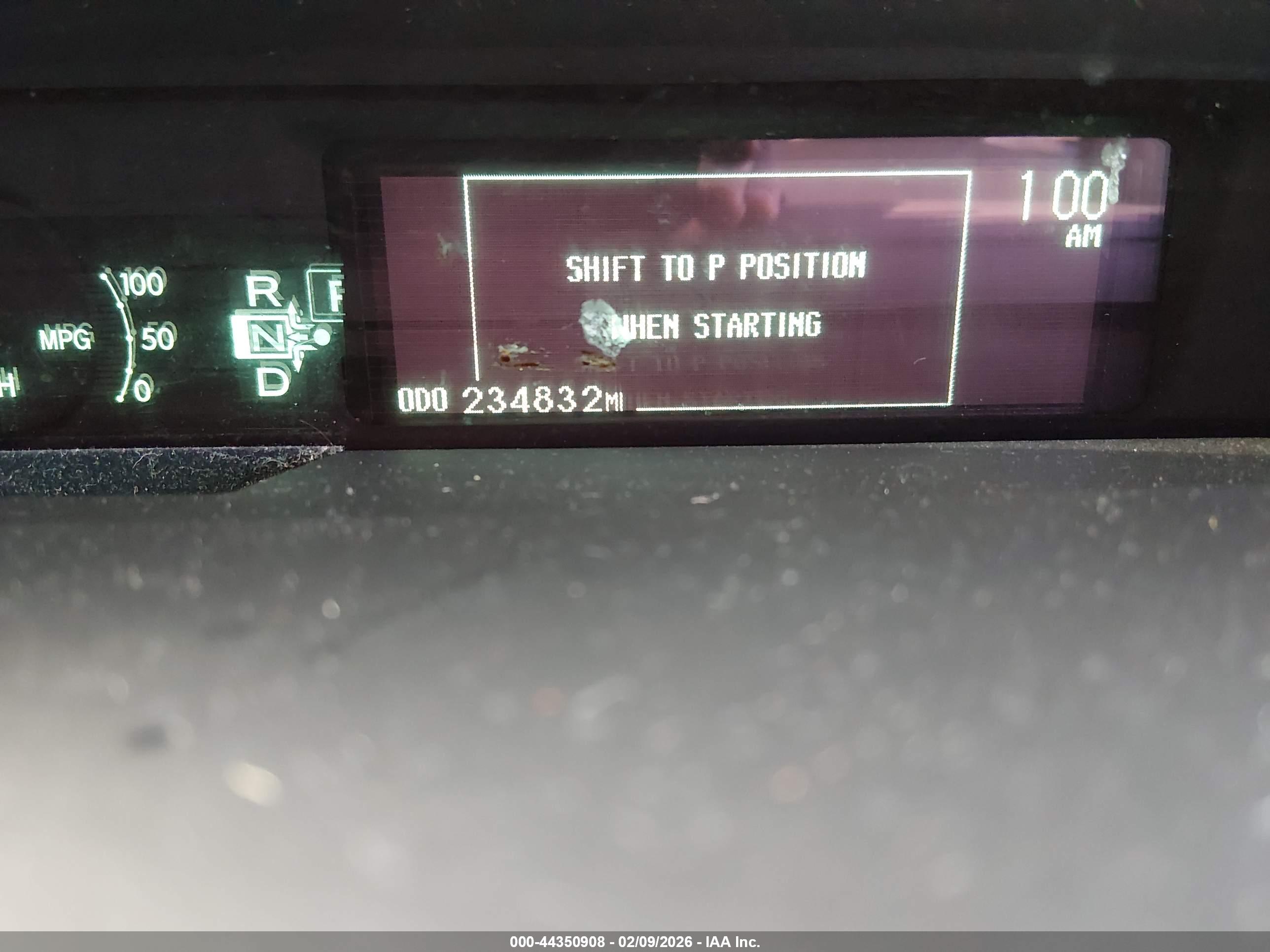 TOYOTA PRIUS image 7