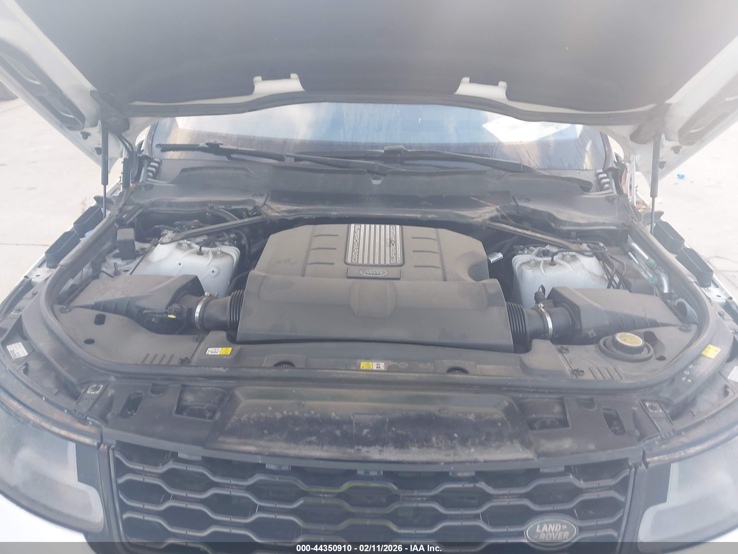 LAND ROVER image 10