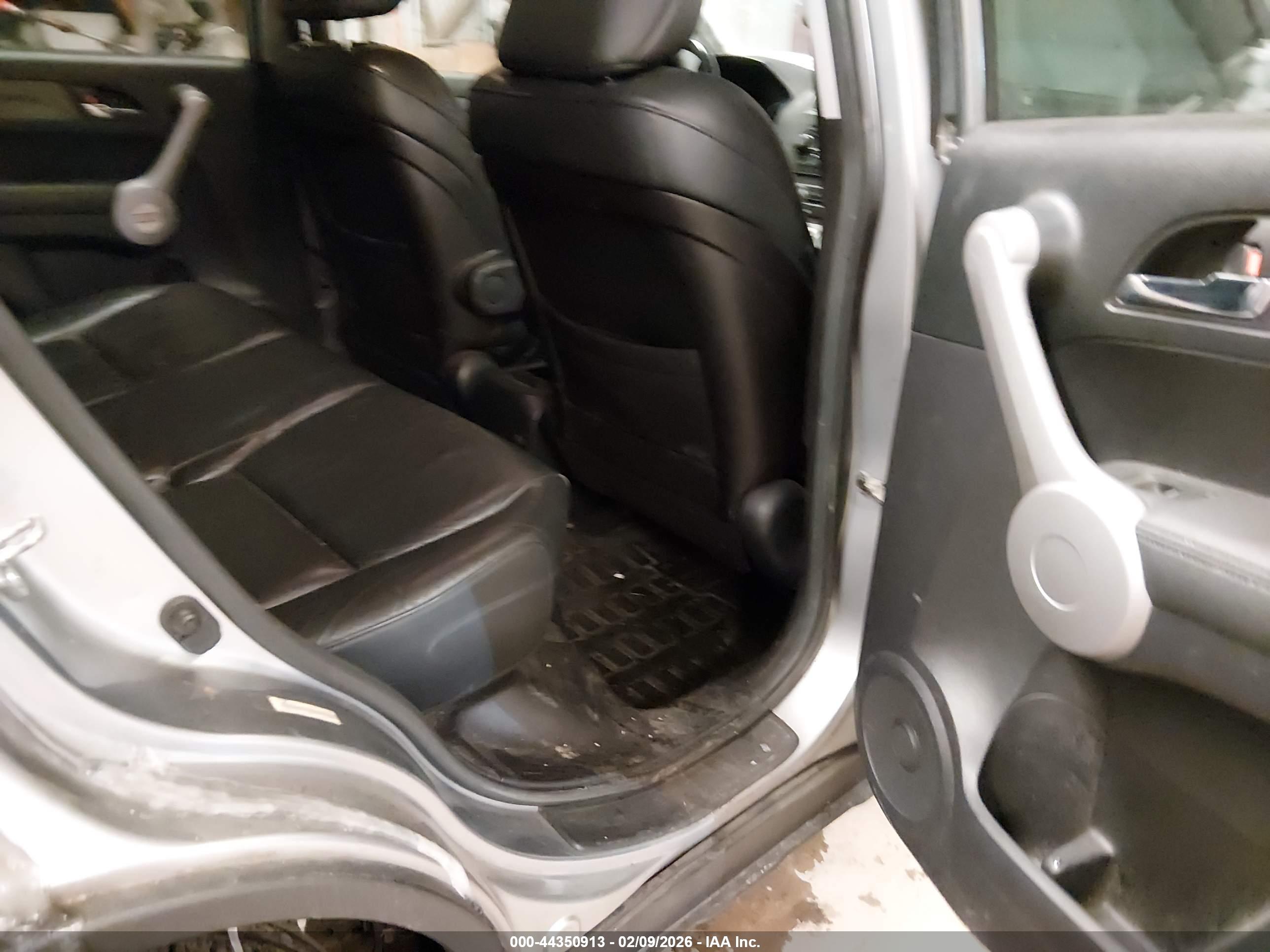 HONDA CR-V image 8