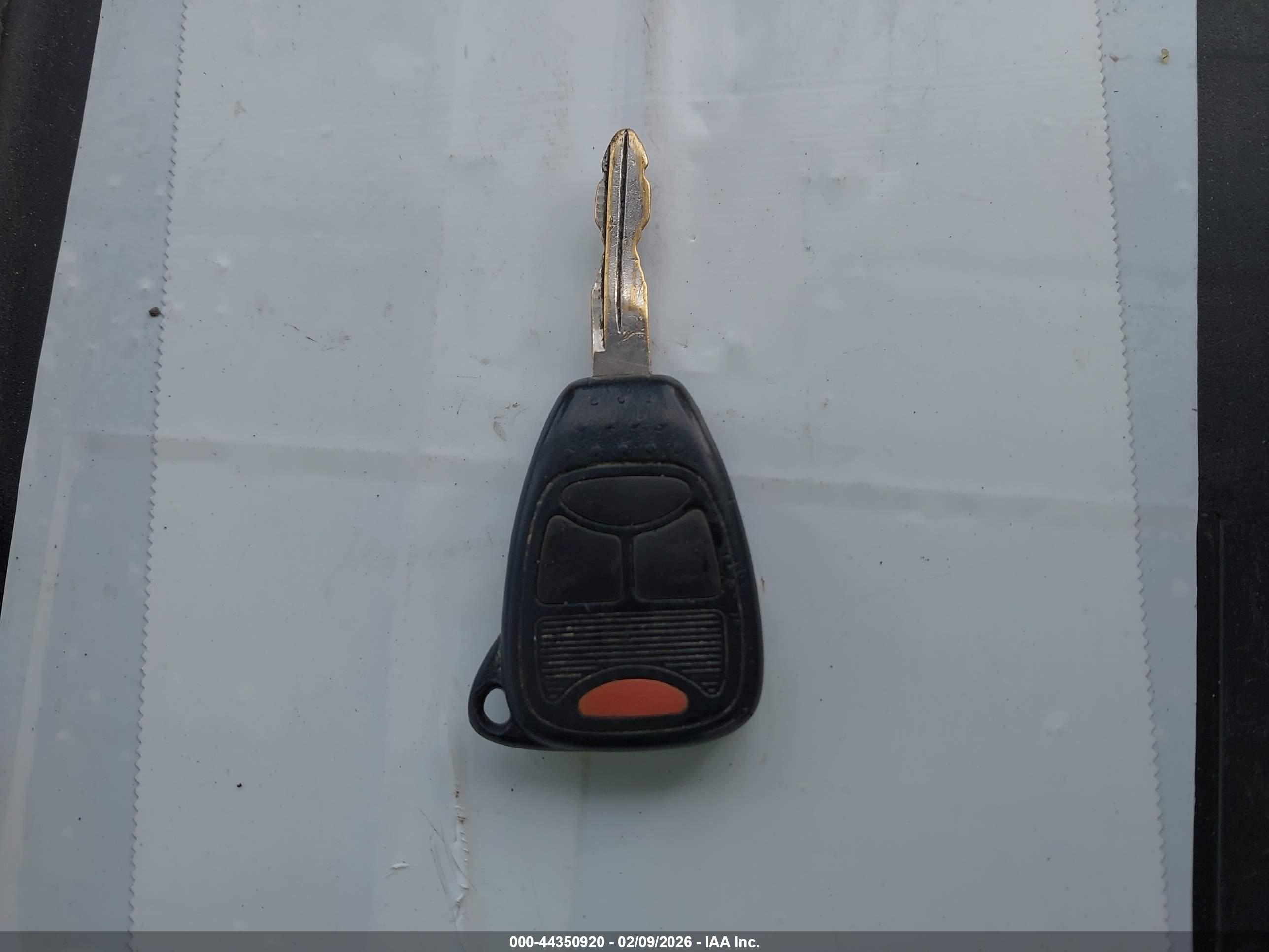 DODGE AVENGER image 11