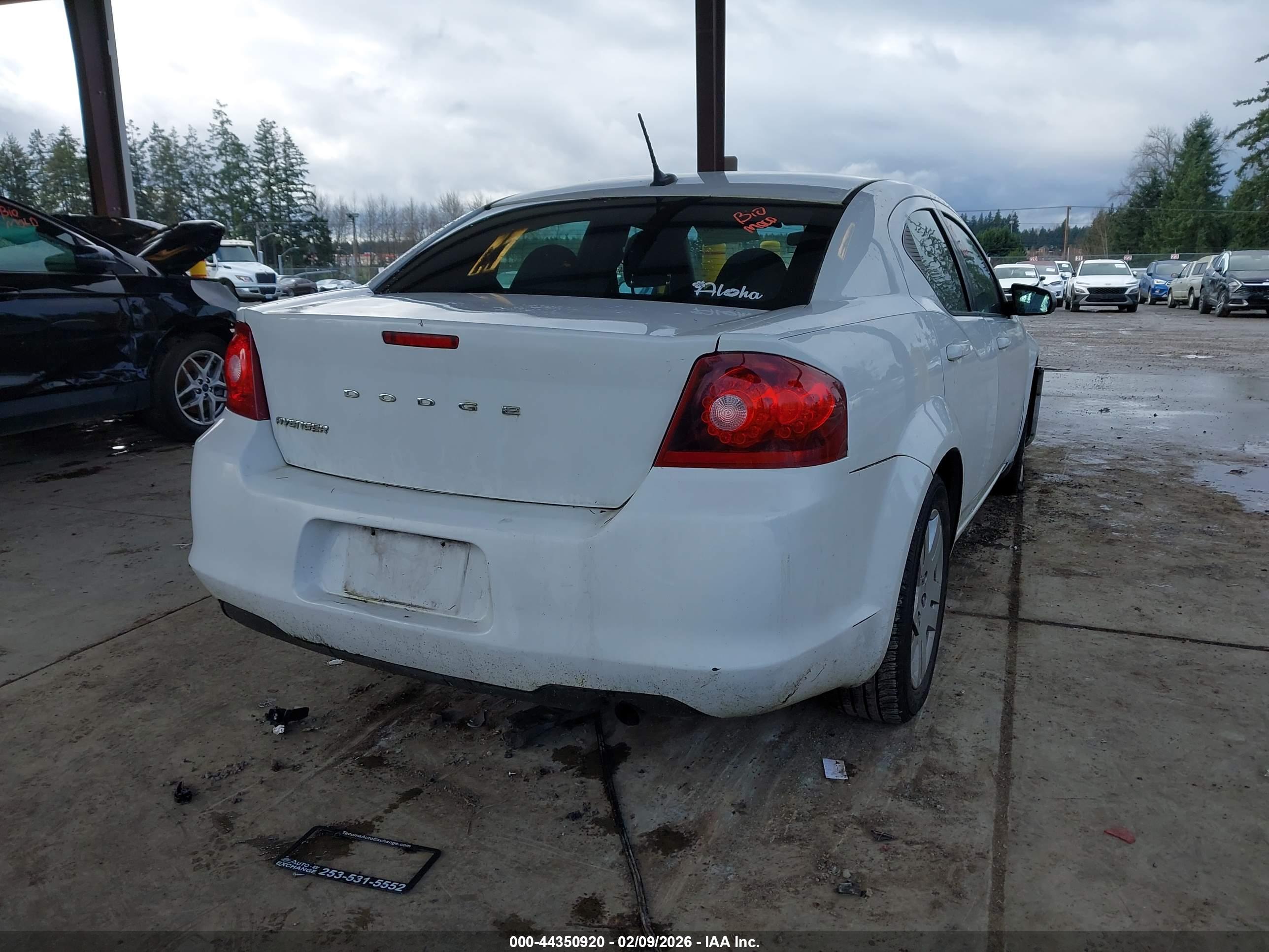 DODGE AVENGER image 4