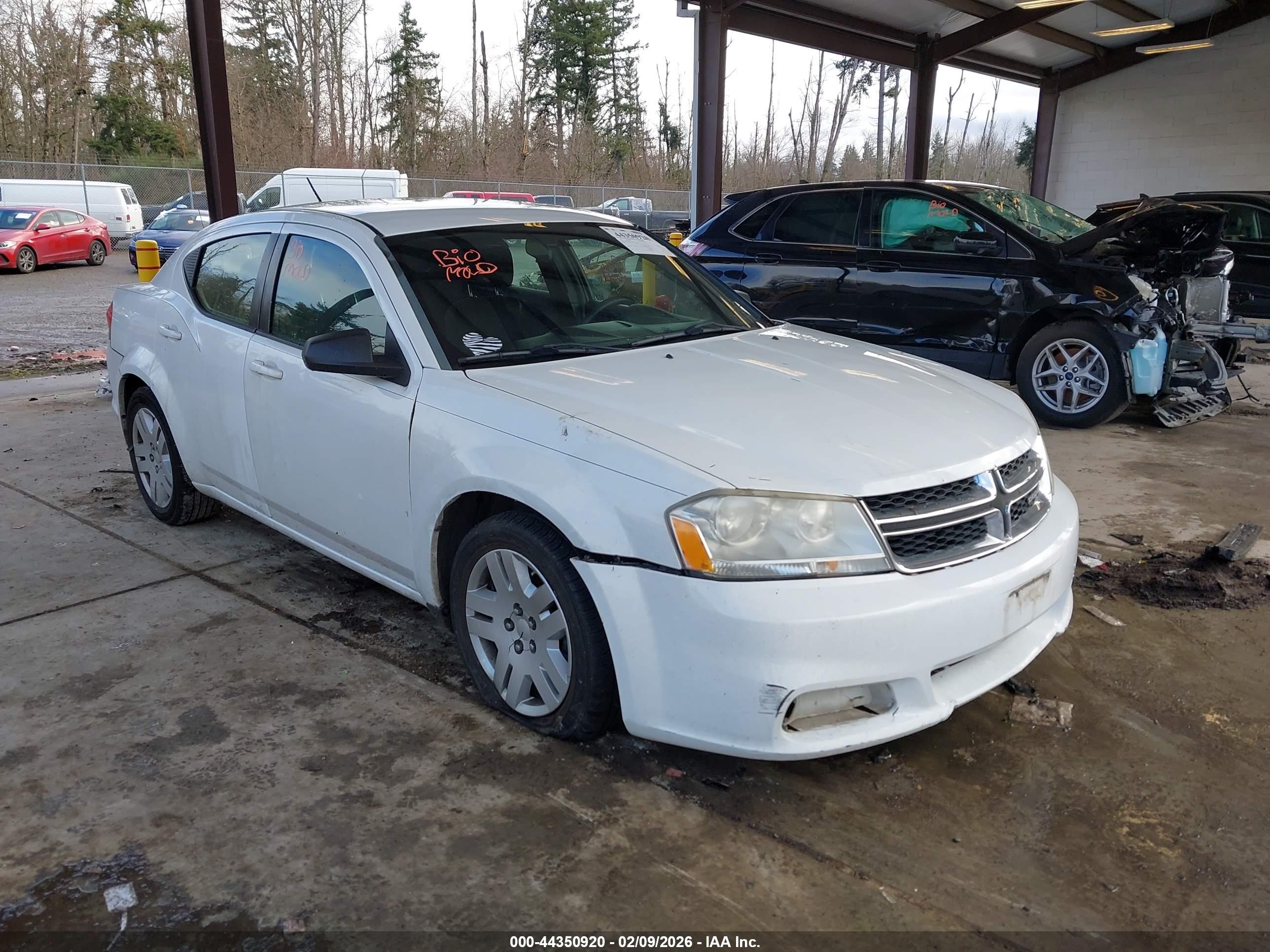 DODGE AVENGER image 6