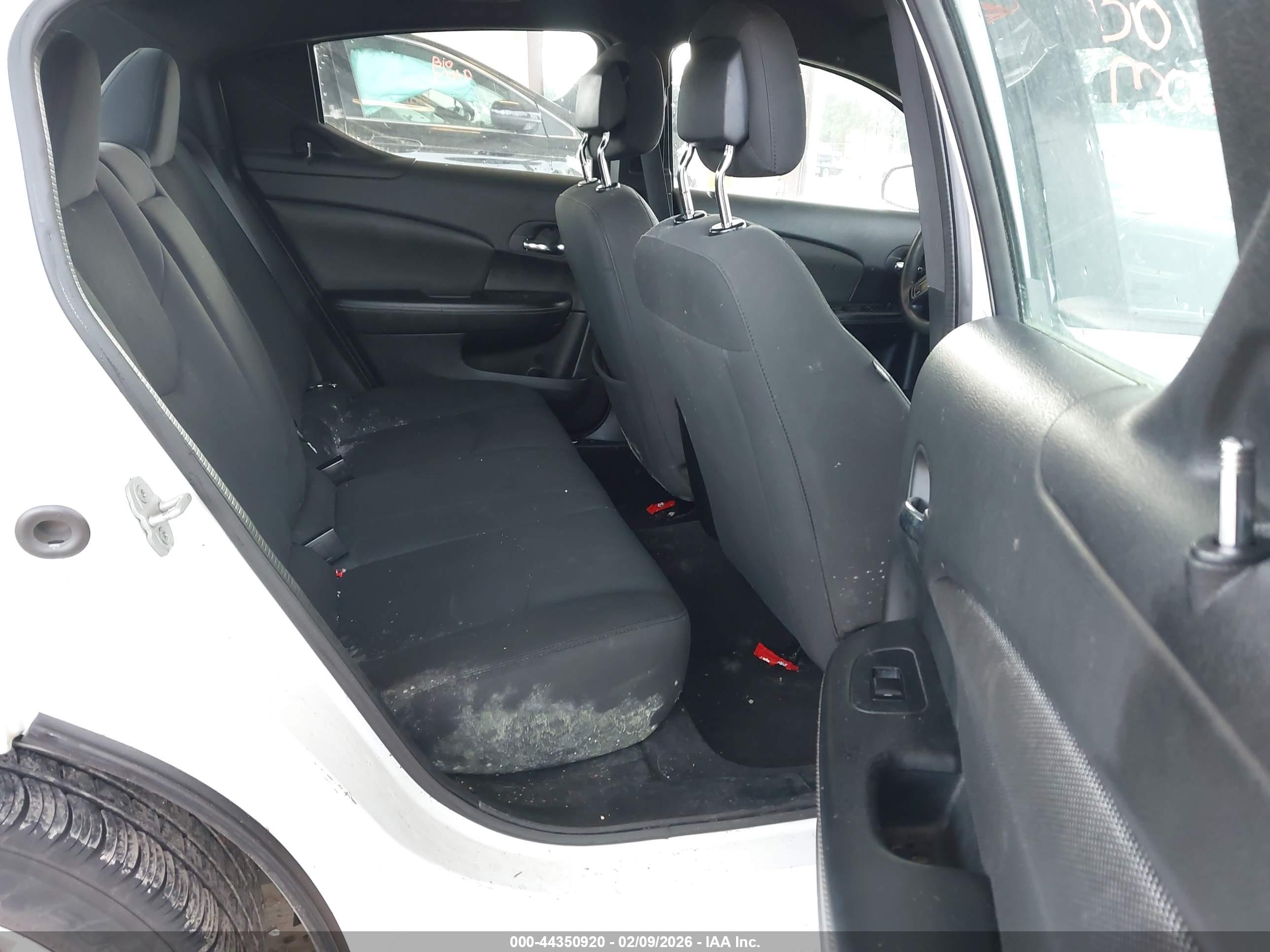 DODGE AVENGER image 8