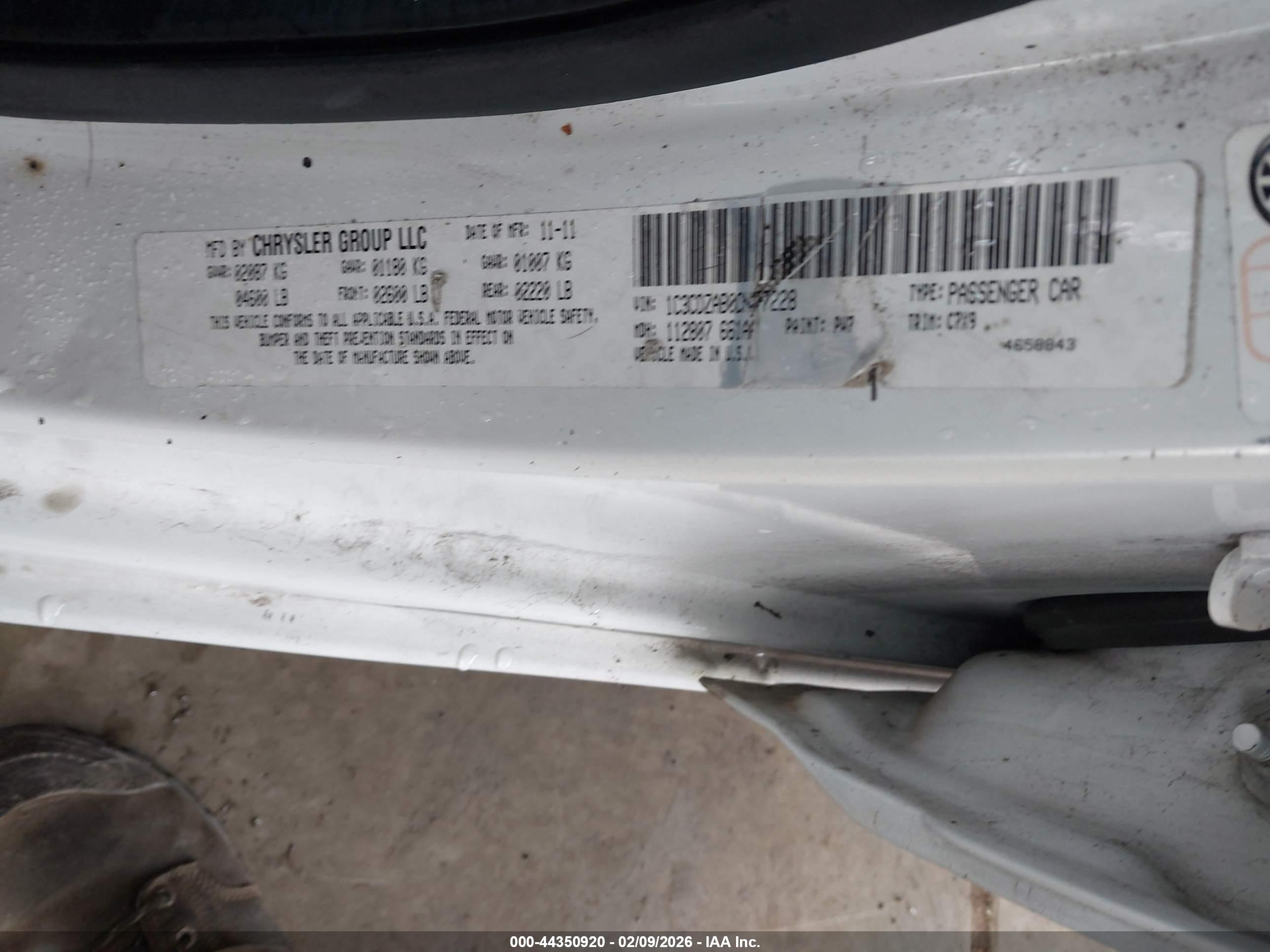 DODGE AVENGER image 9