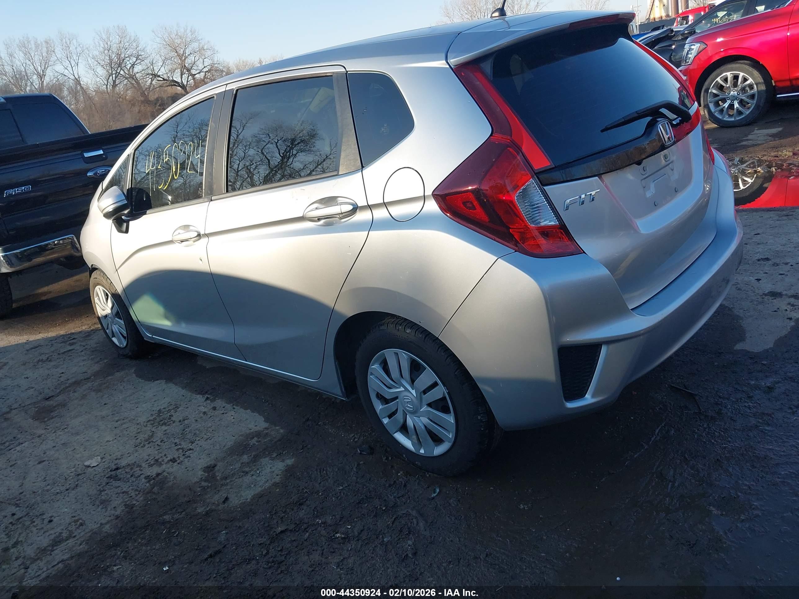 HONDA FIT image 3